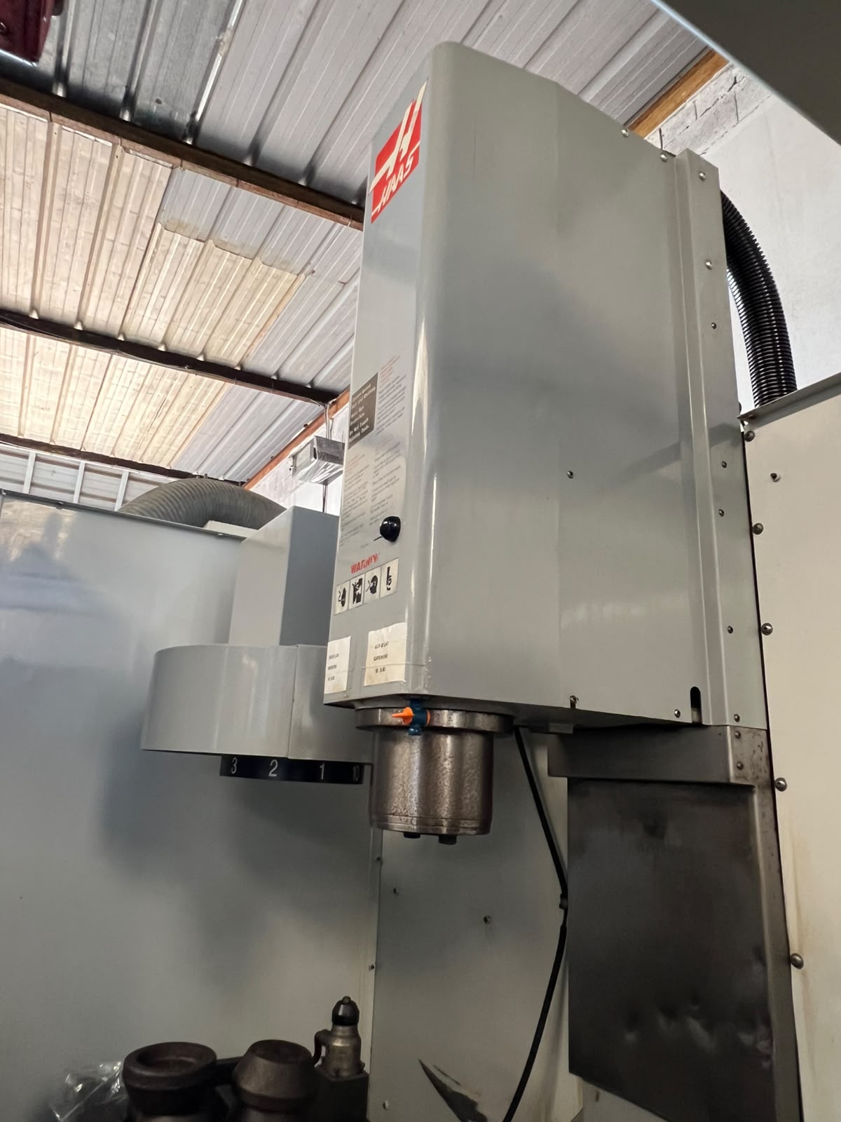 CENTRE D'USINAGE HAAS MINI MILL Thumbnail 2