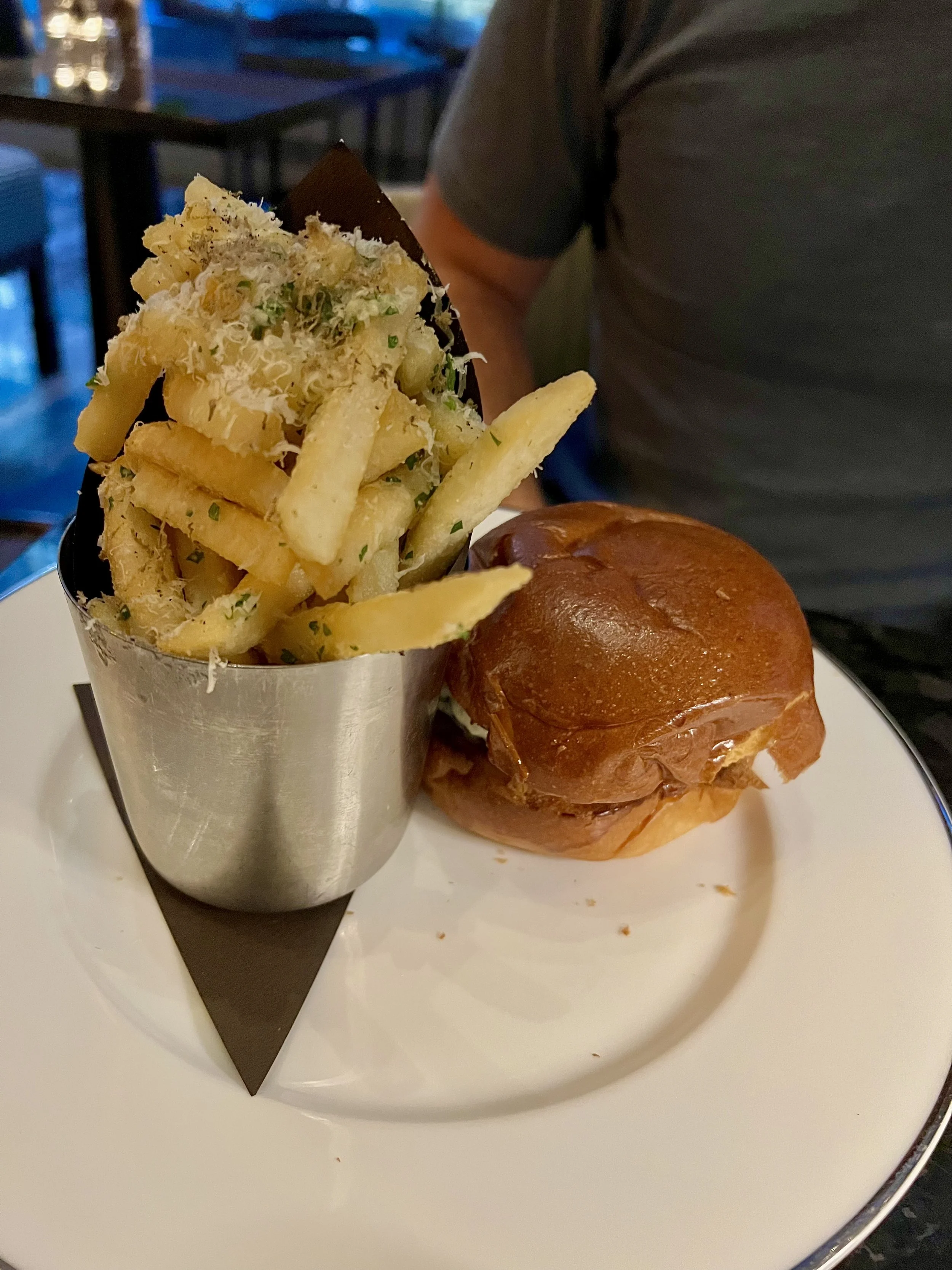 Park Hyatt New York, The Living Room restaurant