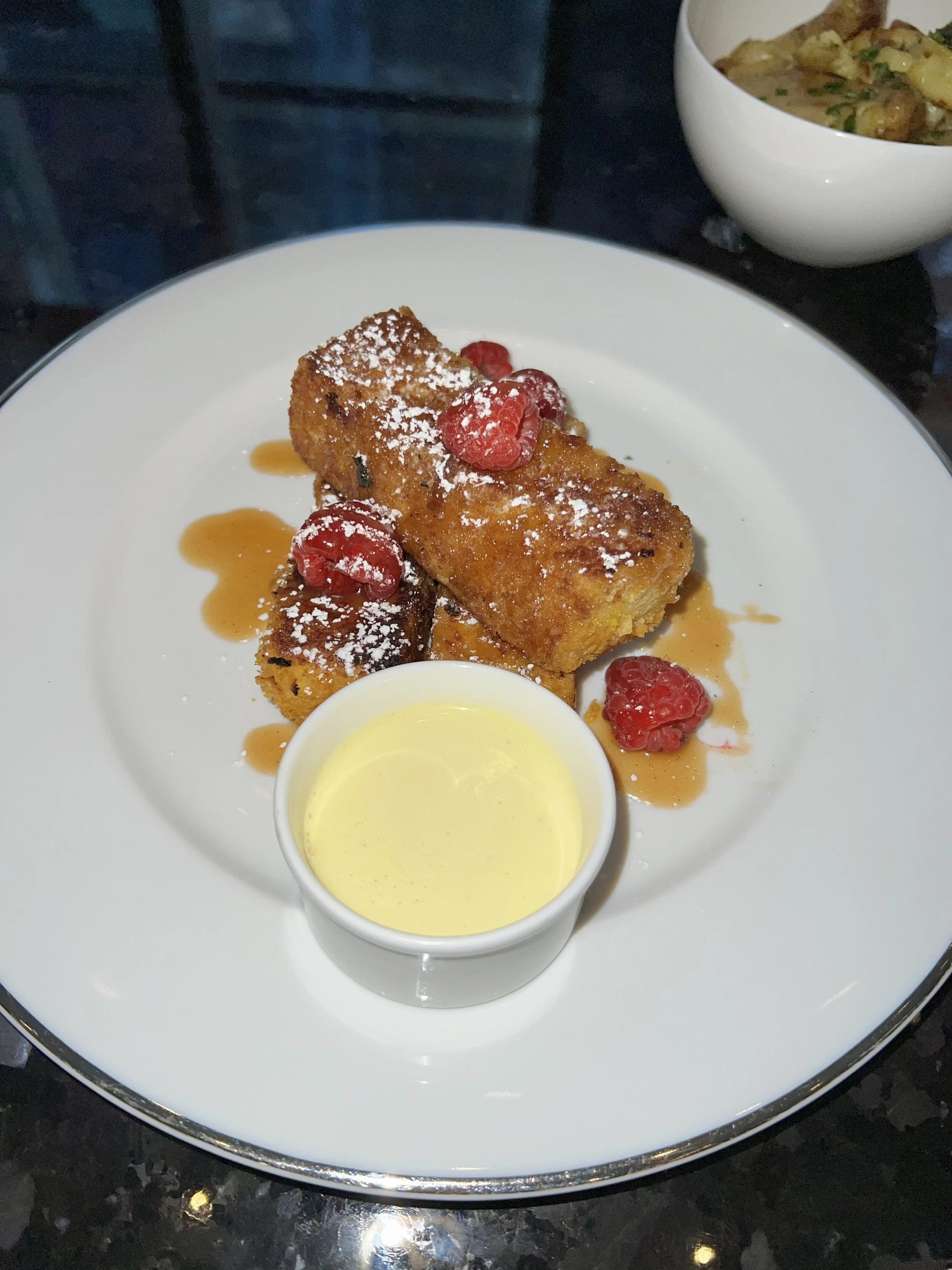 Park Hyatt New York, The Living Room restaurant