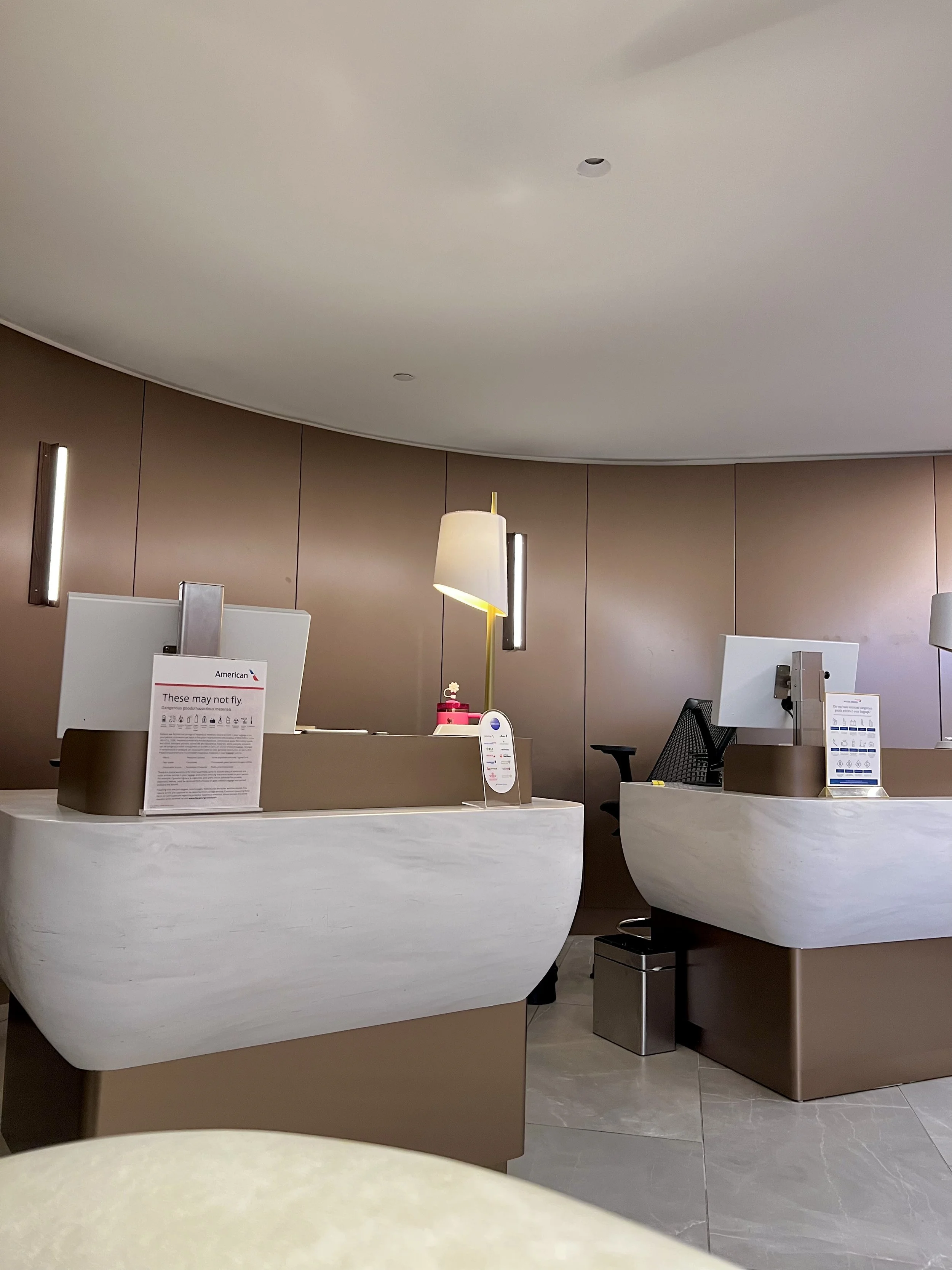 Chelsea Lounge JFK, check-in and arrival