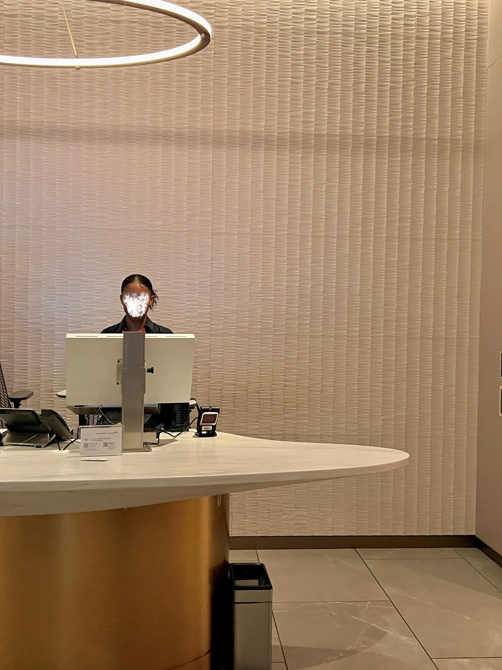 Chelsea Lounge JFK, food and beverage