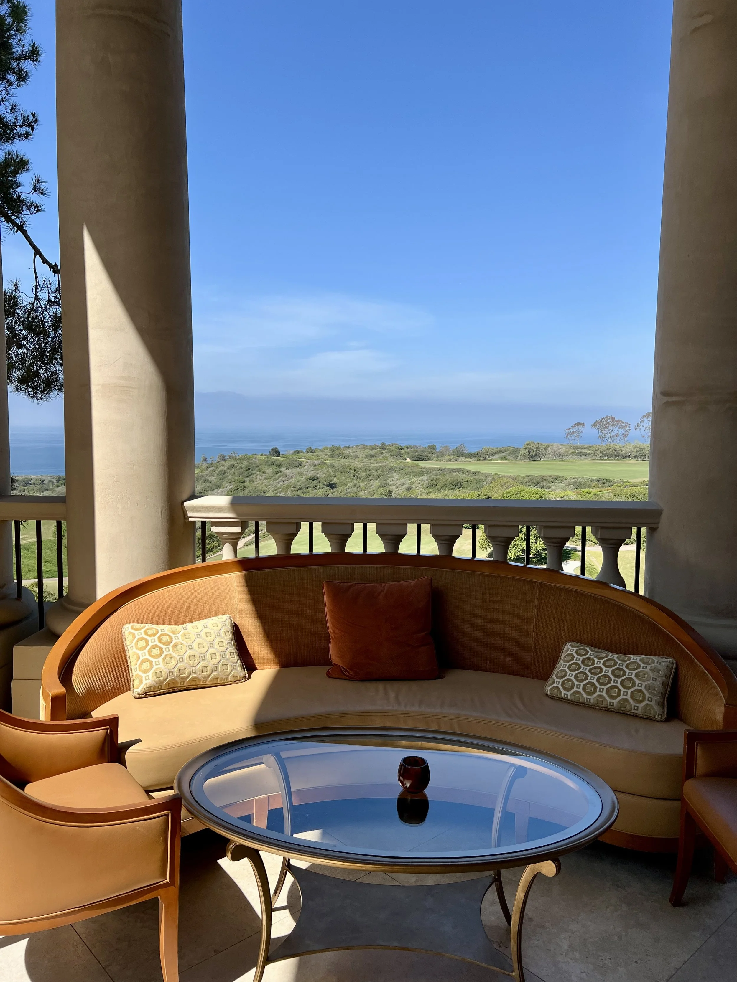 Pelican Hill Resort — arrival