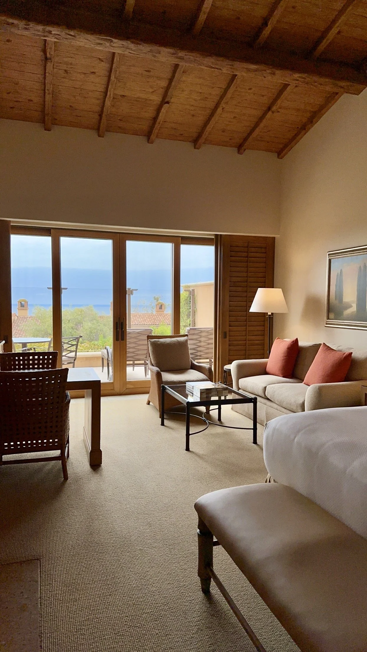 Pelican Hill Resort — room