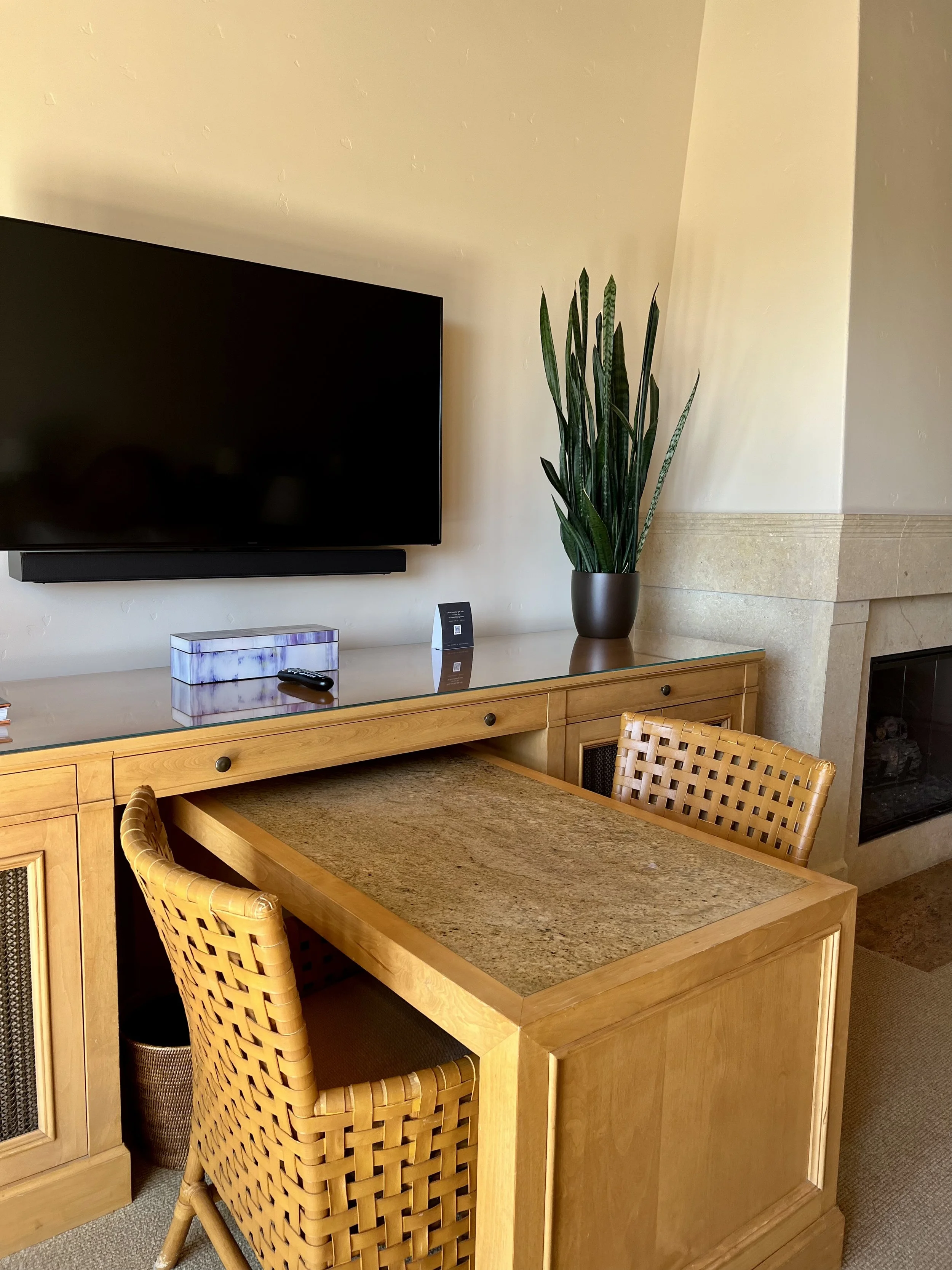 Pelican Hill Resort — room
