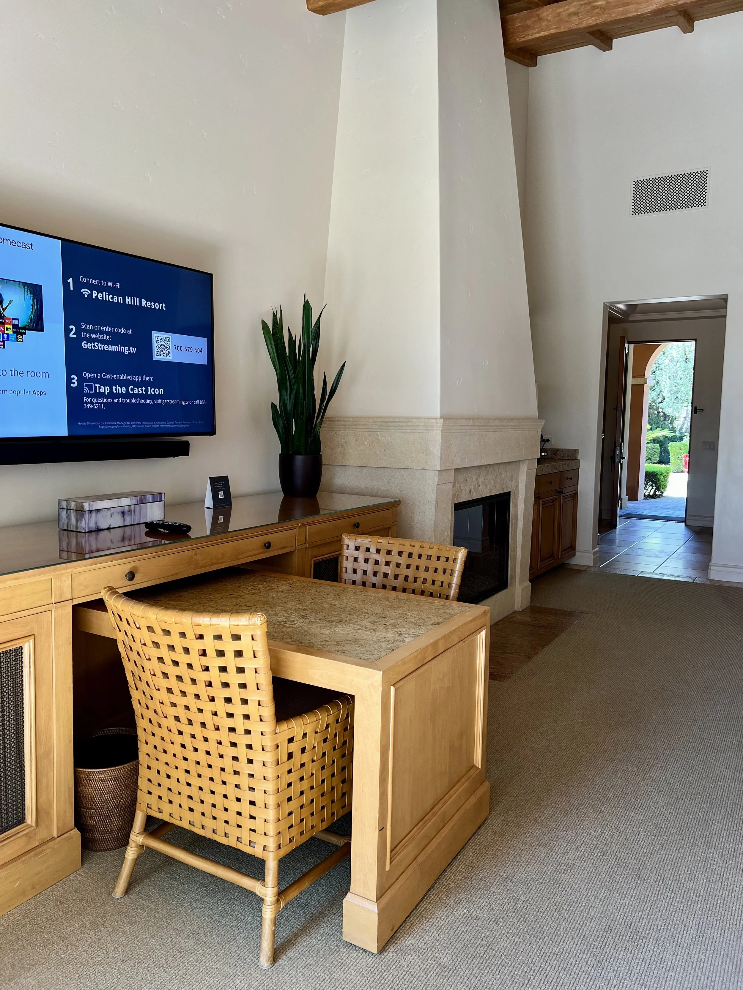 Pelican Hill Resort — room