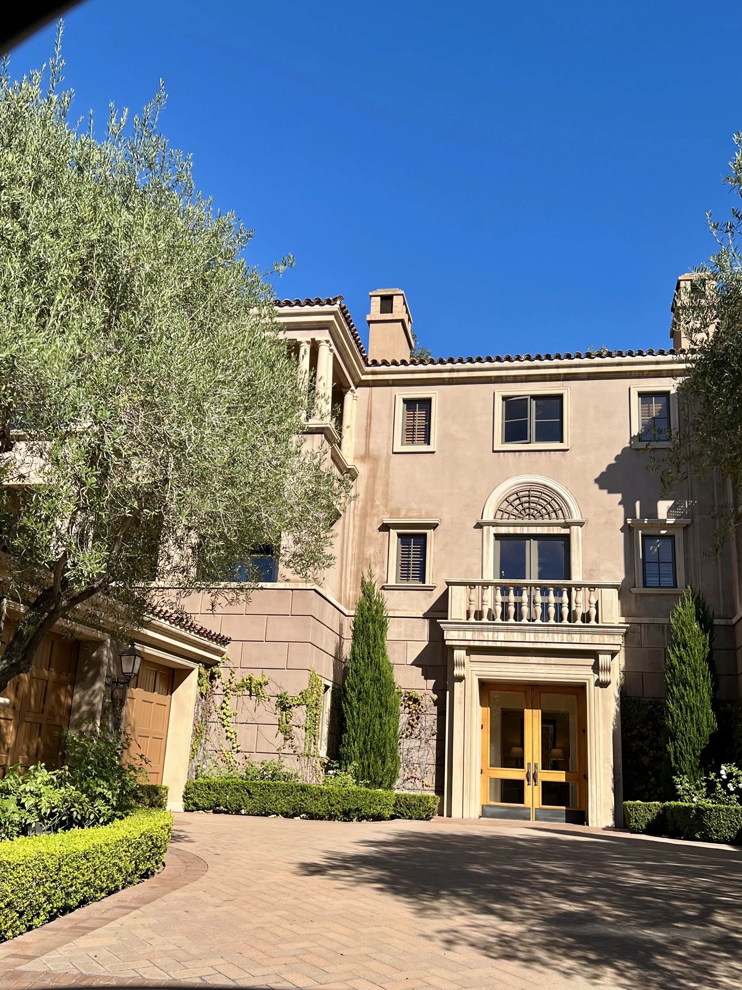Pelican Hill Resort — room