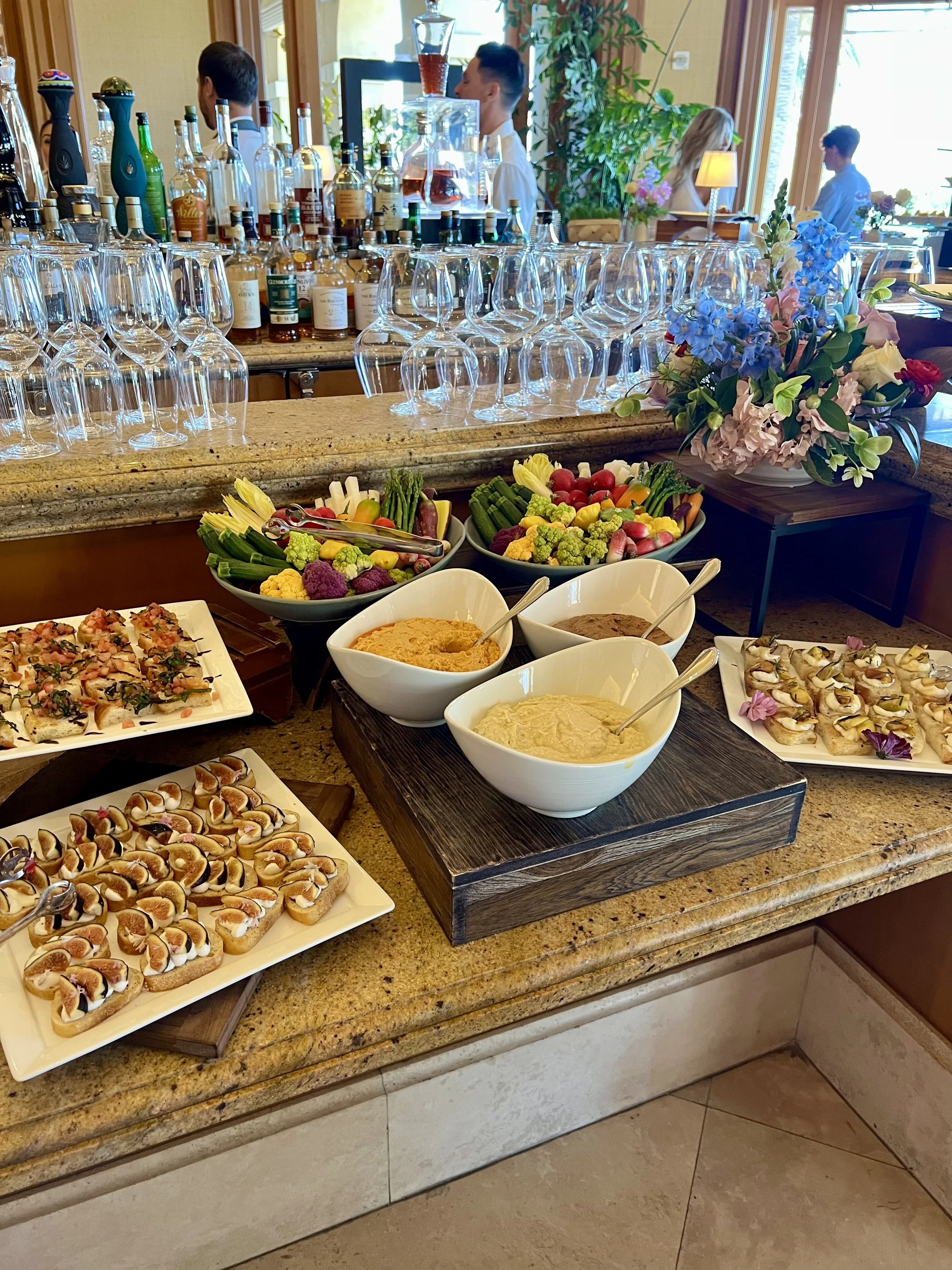 Pelican Hill Resort — The Great Room and in-room dining