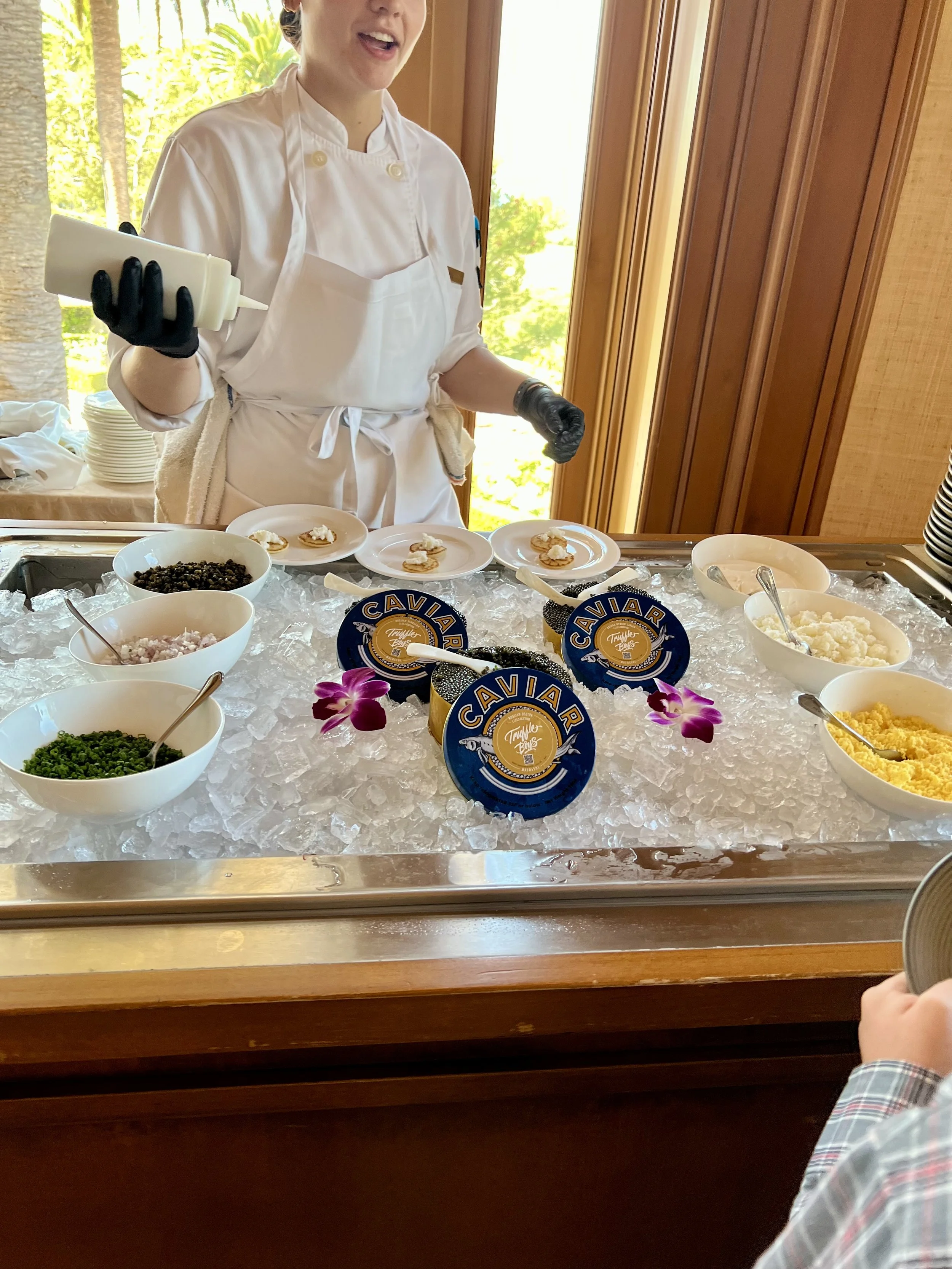 Pelican Hill Resort — The Great Room and in-room dining