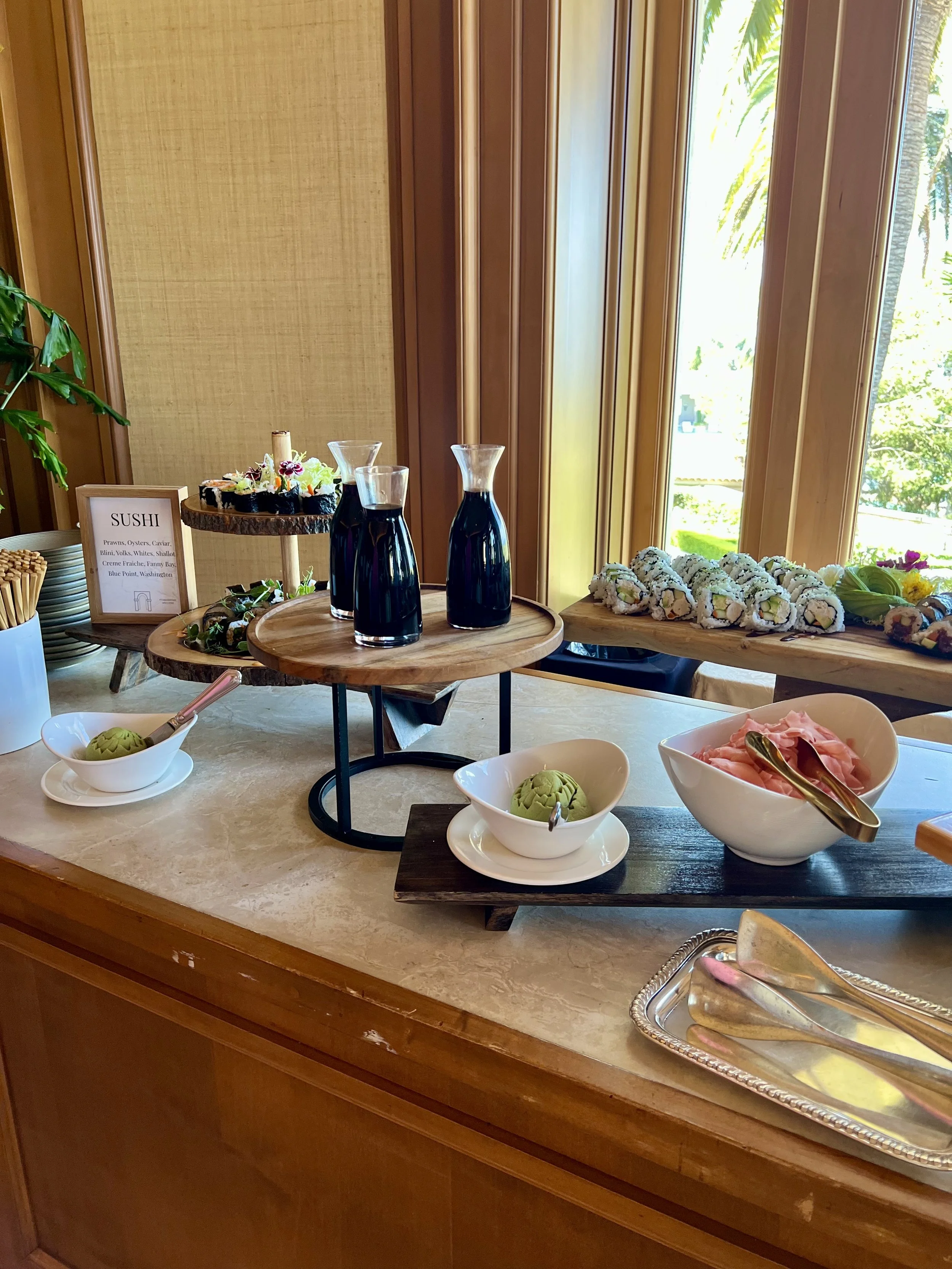 Pelican Hill Resort — The Great Room and in-room dining