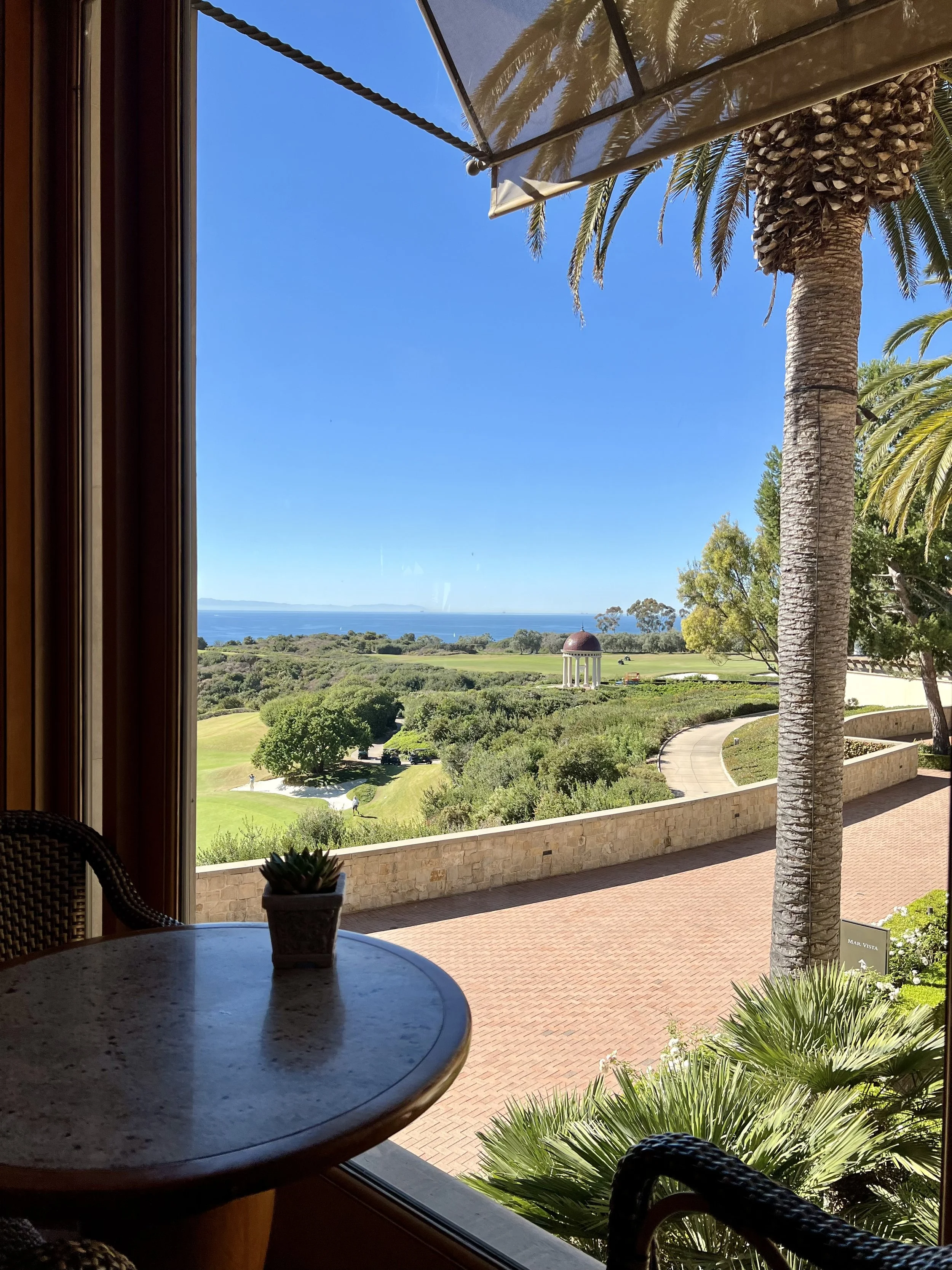 Pelican Hill Resort — The Great Room and in-room dining