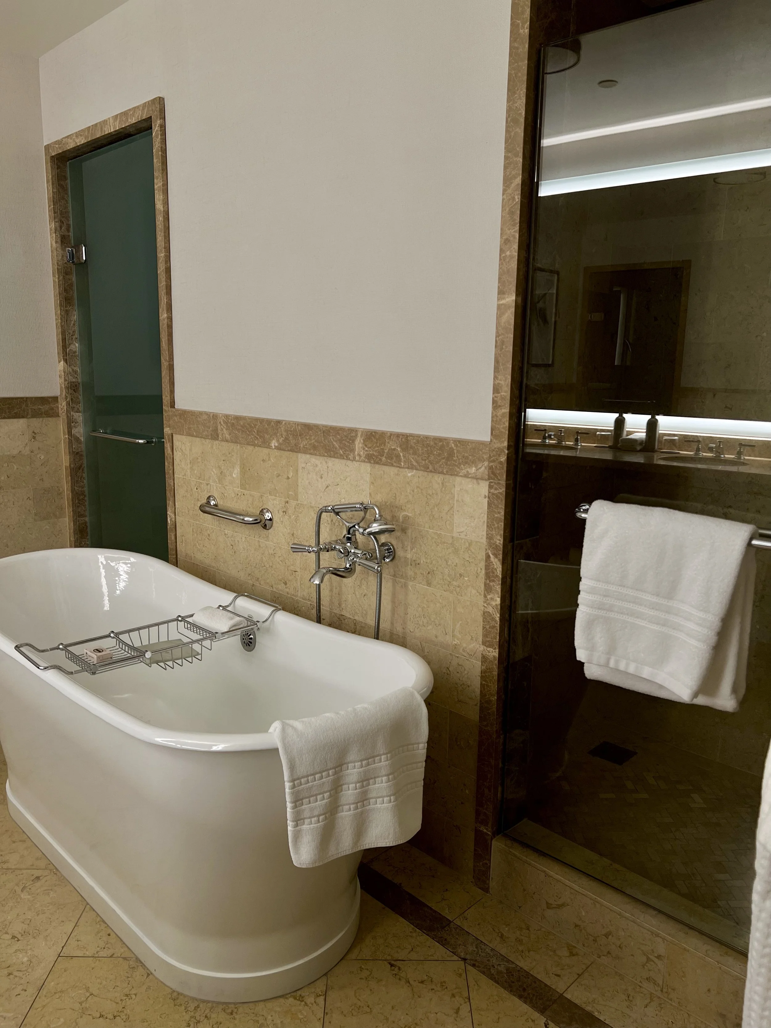 Four Seasons Vail, room