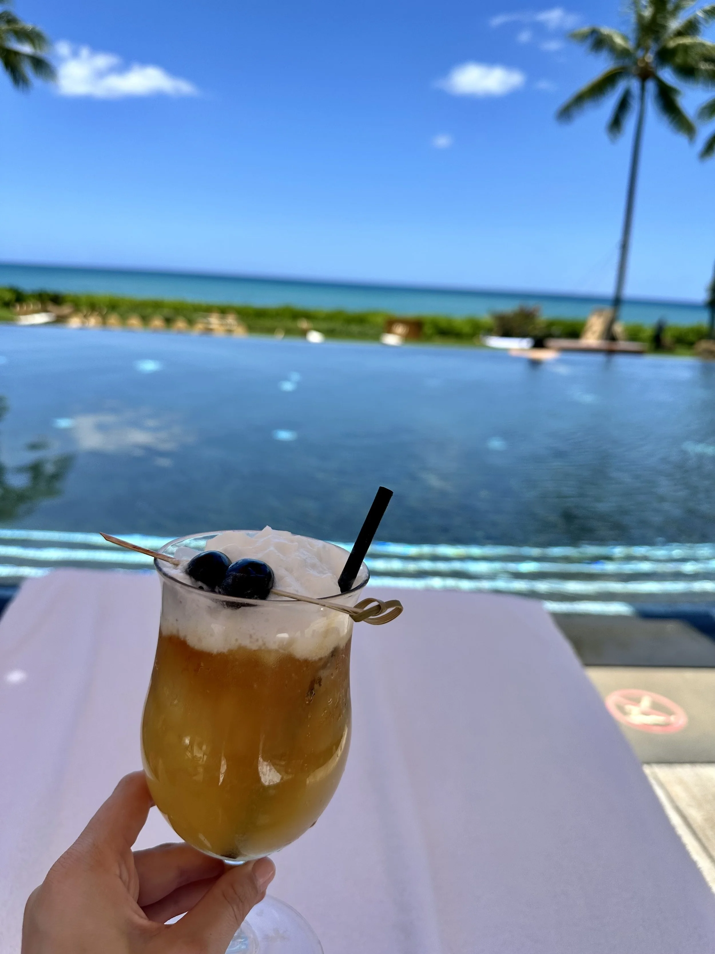Four Seasons Oahu Ko Olina — restaurants and pools