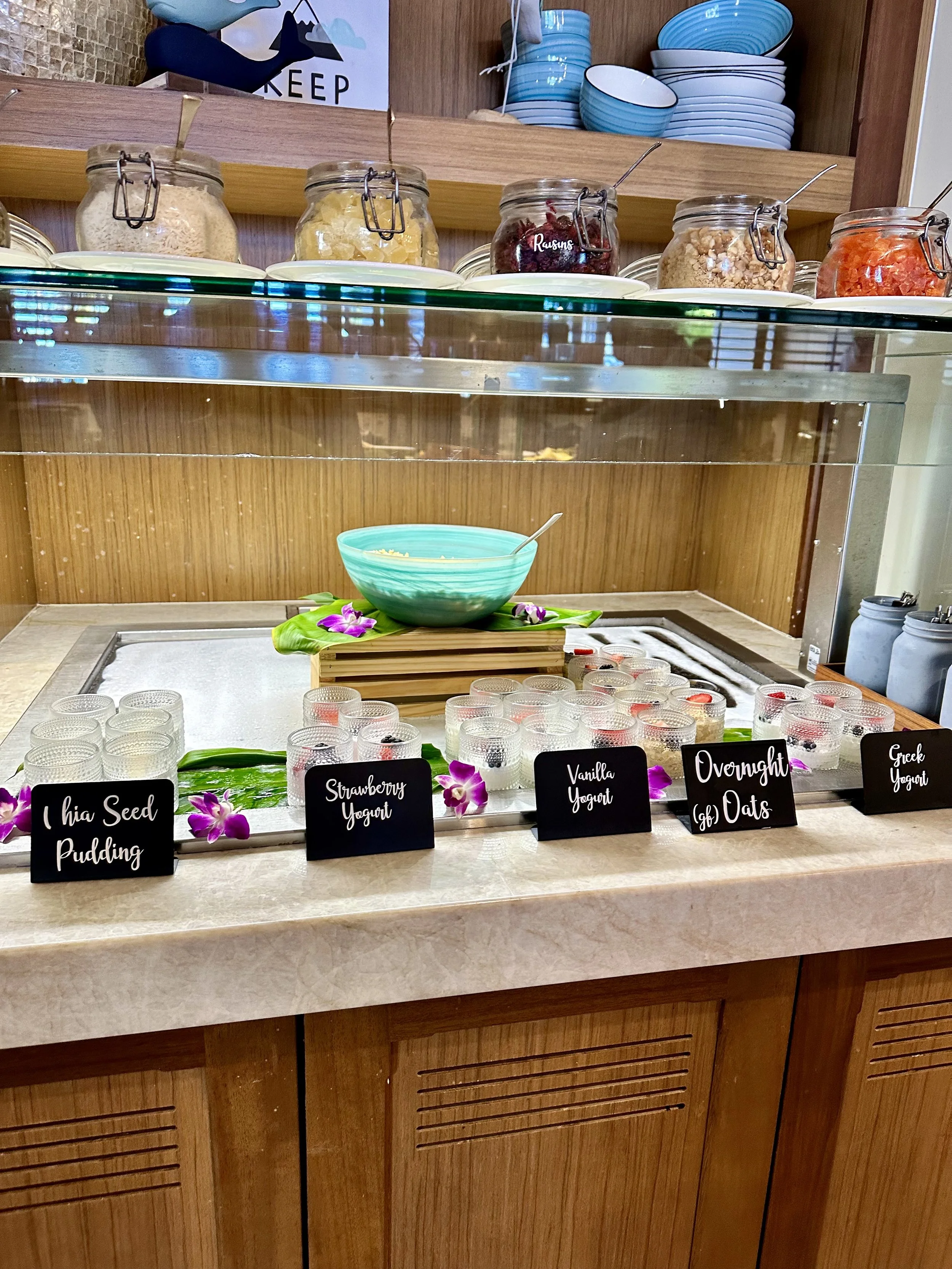 Four Seasons Oahu Ko Olina — restaurants and pools