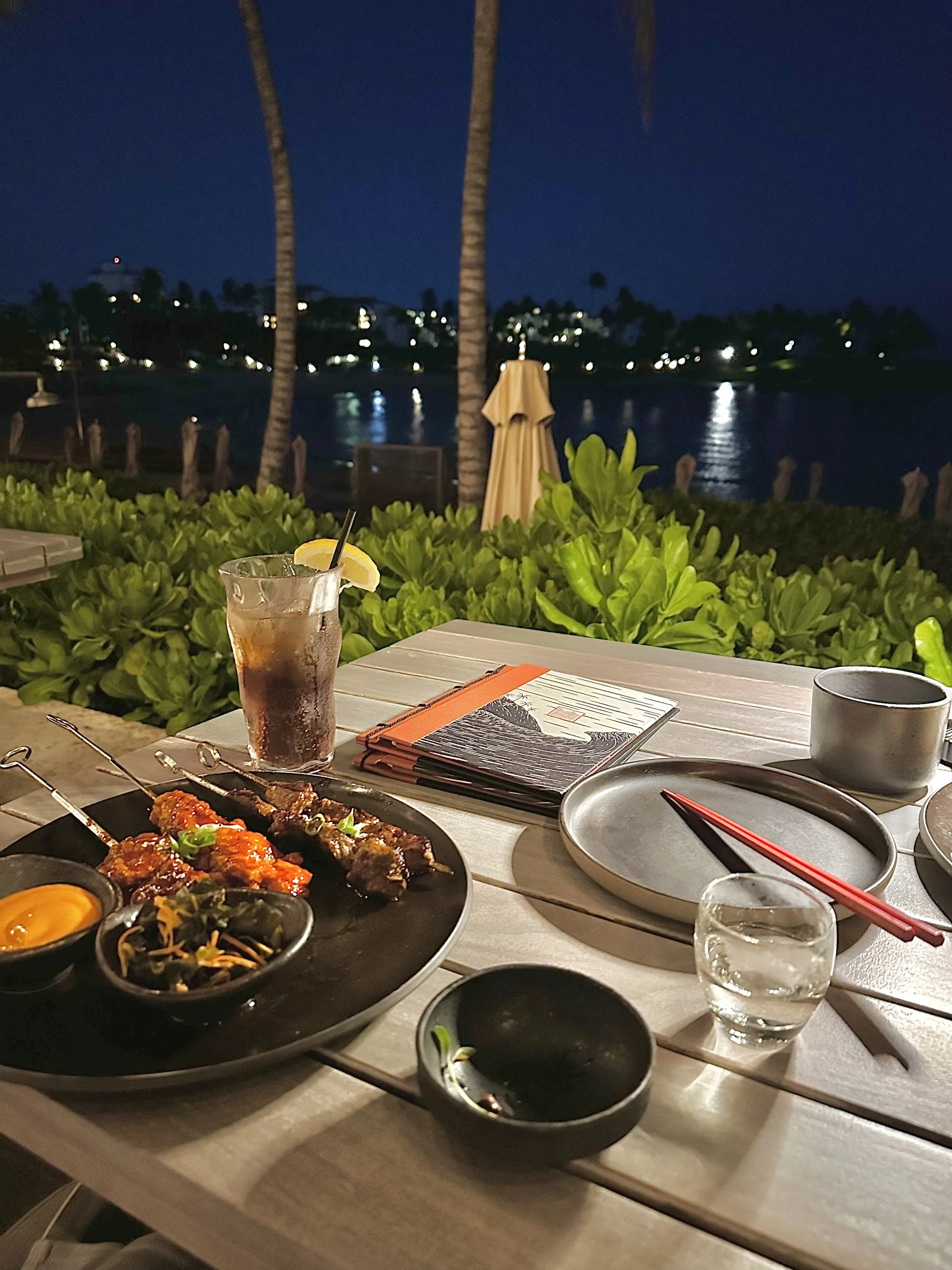 Four Seasons Oahu Ko Olina — restaurants and pools