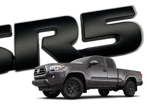 Emblema Negro Palabra SR5 und. - Car Zone Accesorios Honduras