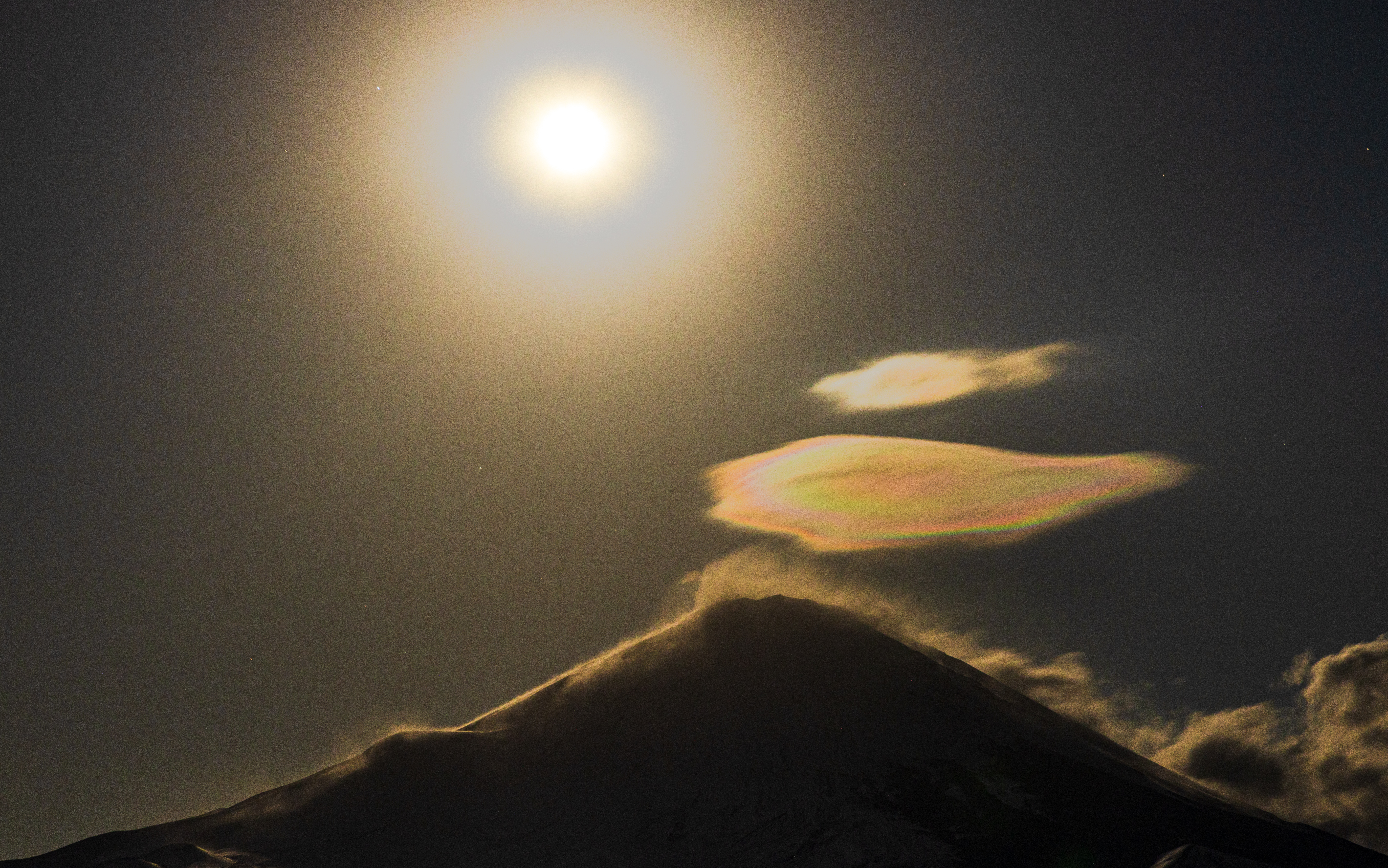 螺鈿雲に出会う朝