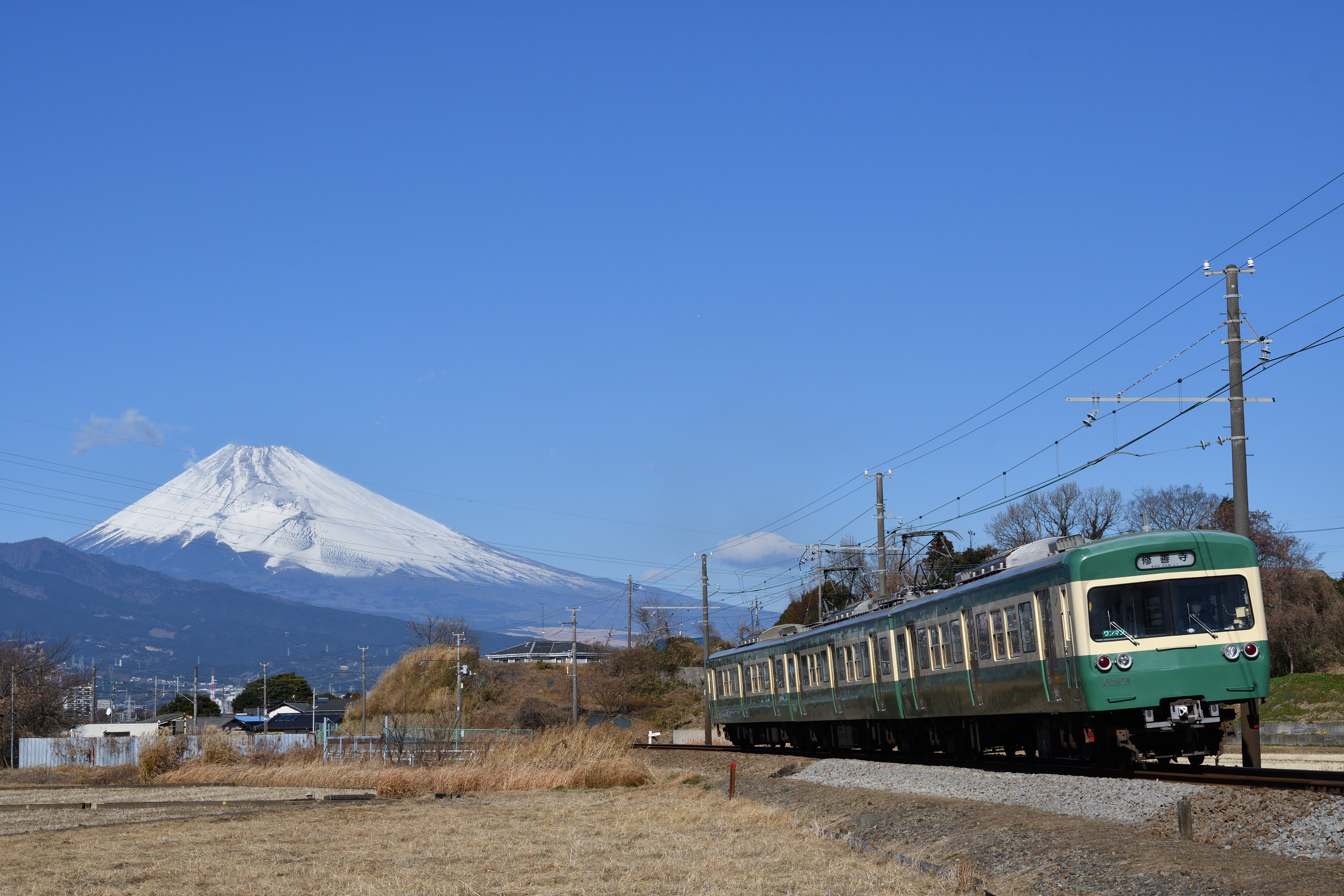 霊峰に見守られて