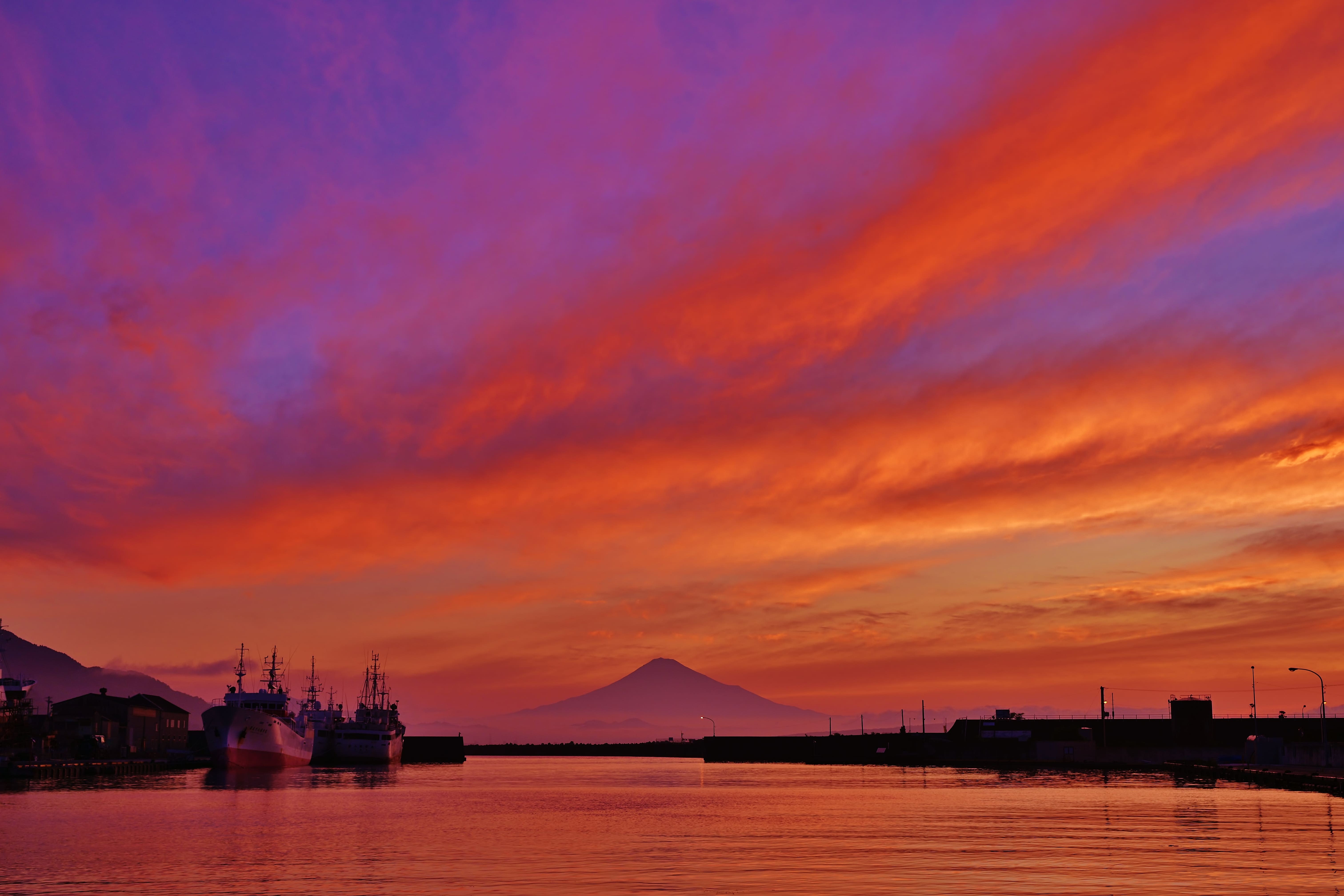 夜明けのドラマ