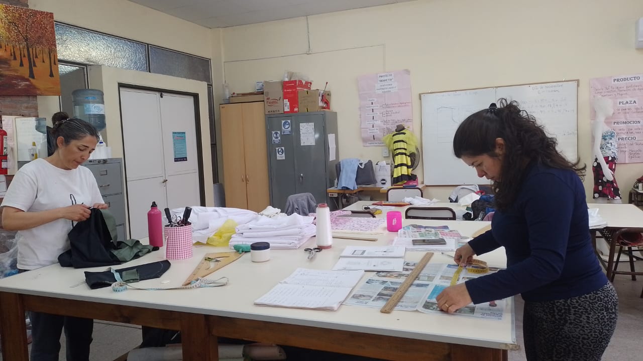 Estudiantes soldadura