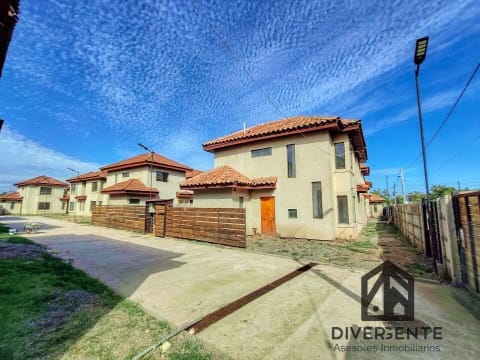 Propiedad Santa Delia 309 en Peñaflor · casa
