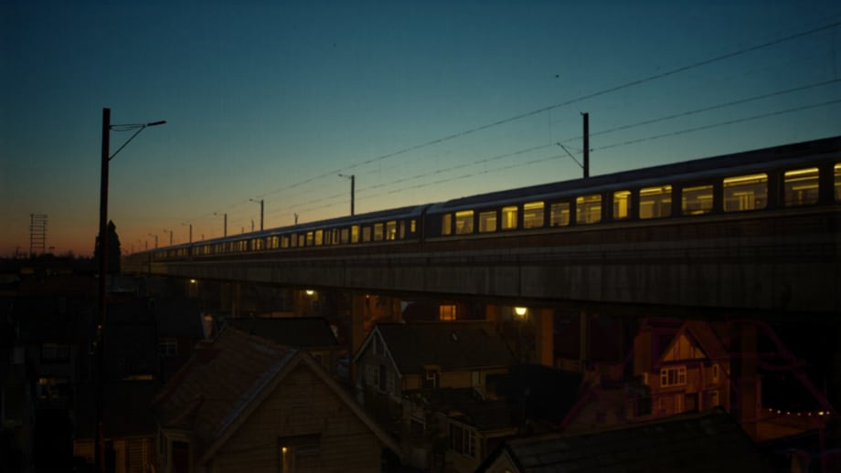cuánto sube una casa cuando llega el Metro — la infraestructura que crea riqueza en el barrio