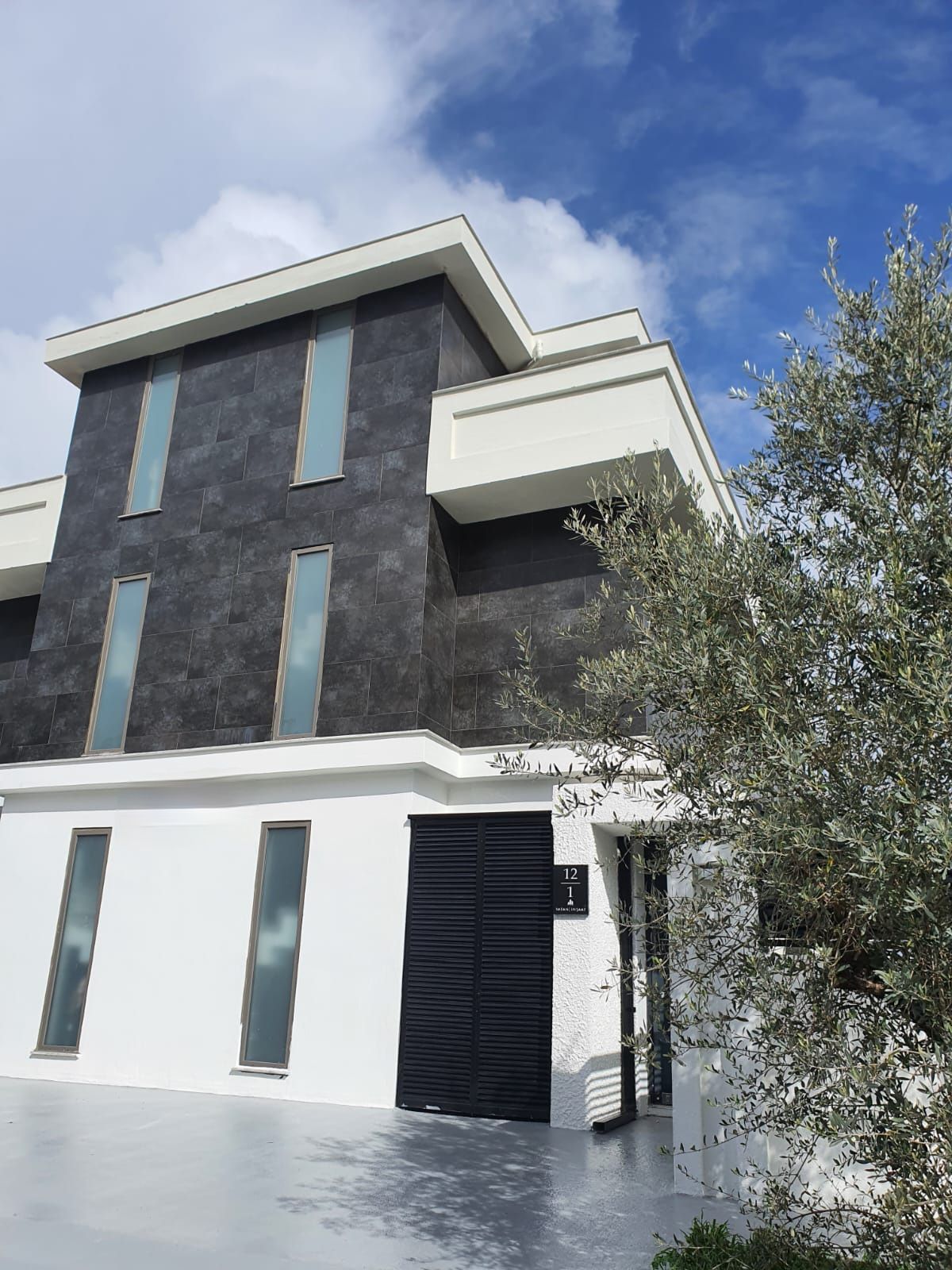 Sığacık'ta 4+2 yerden ısıtmalı havuzlu villa