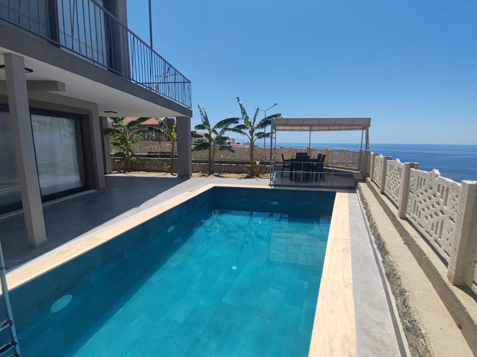 Akarca Lebiderya Özel Havuzlu 3+2 Müştemilatlı Satılık Villa