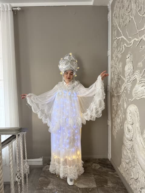 Снежная королева светящаяся