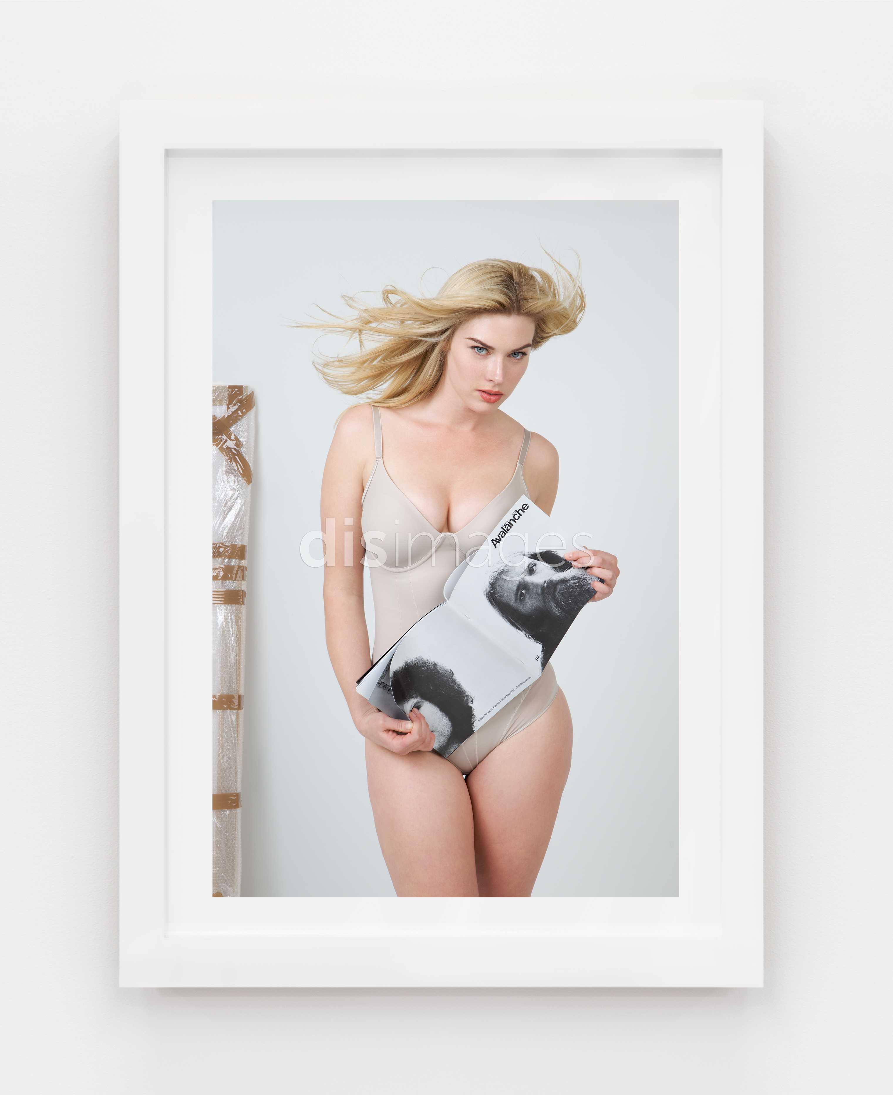 DISimages, Gallerinas (Tags: Body Shapers, Lawrence Weiner, Wind)