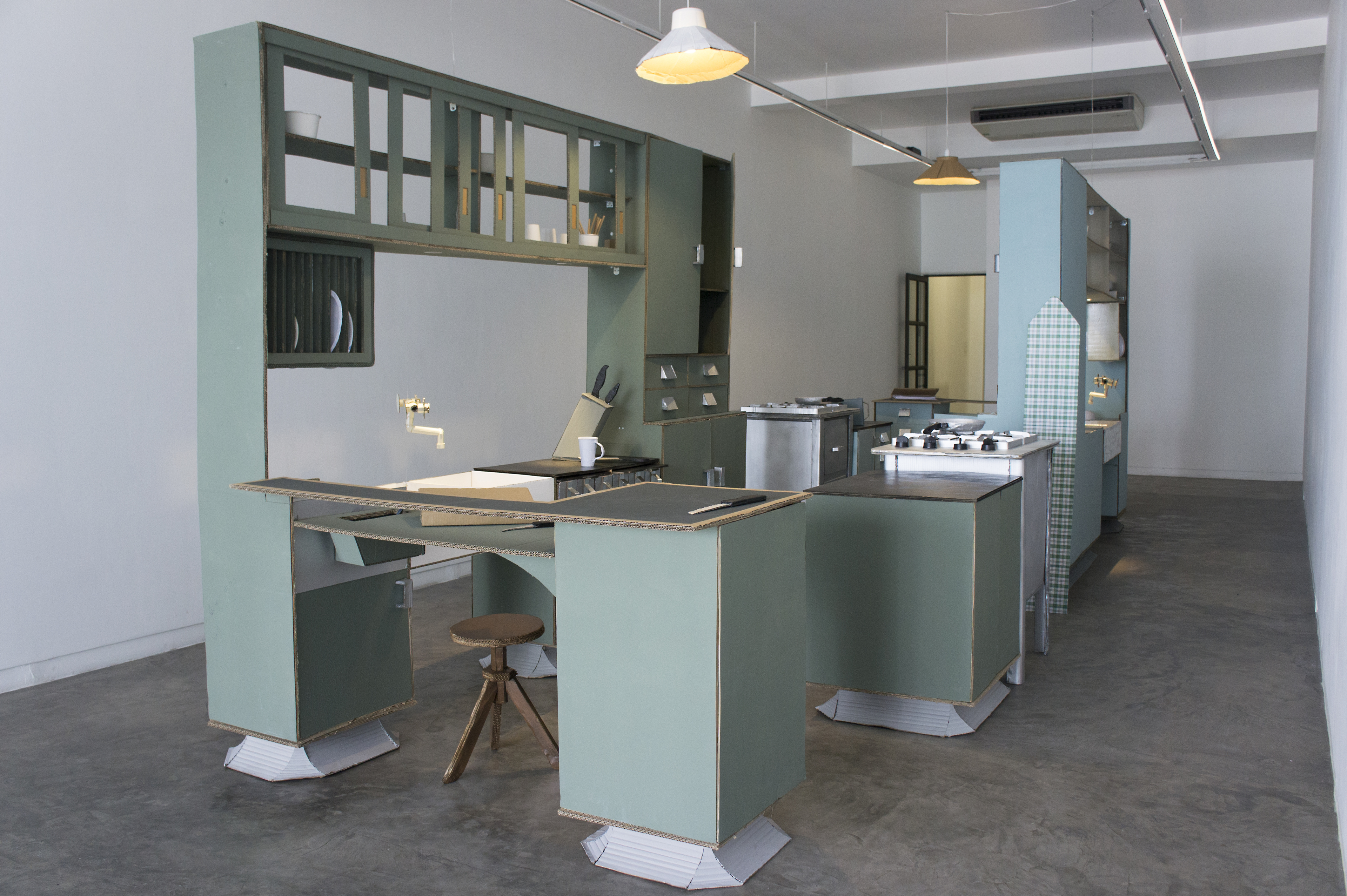 Everything falls down, the flames go up – Twin Kitchens