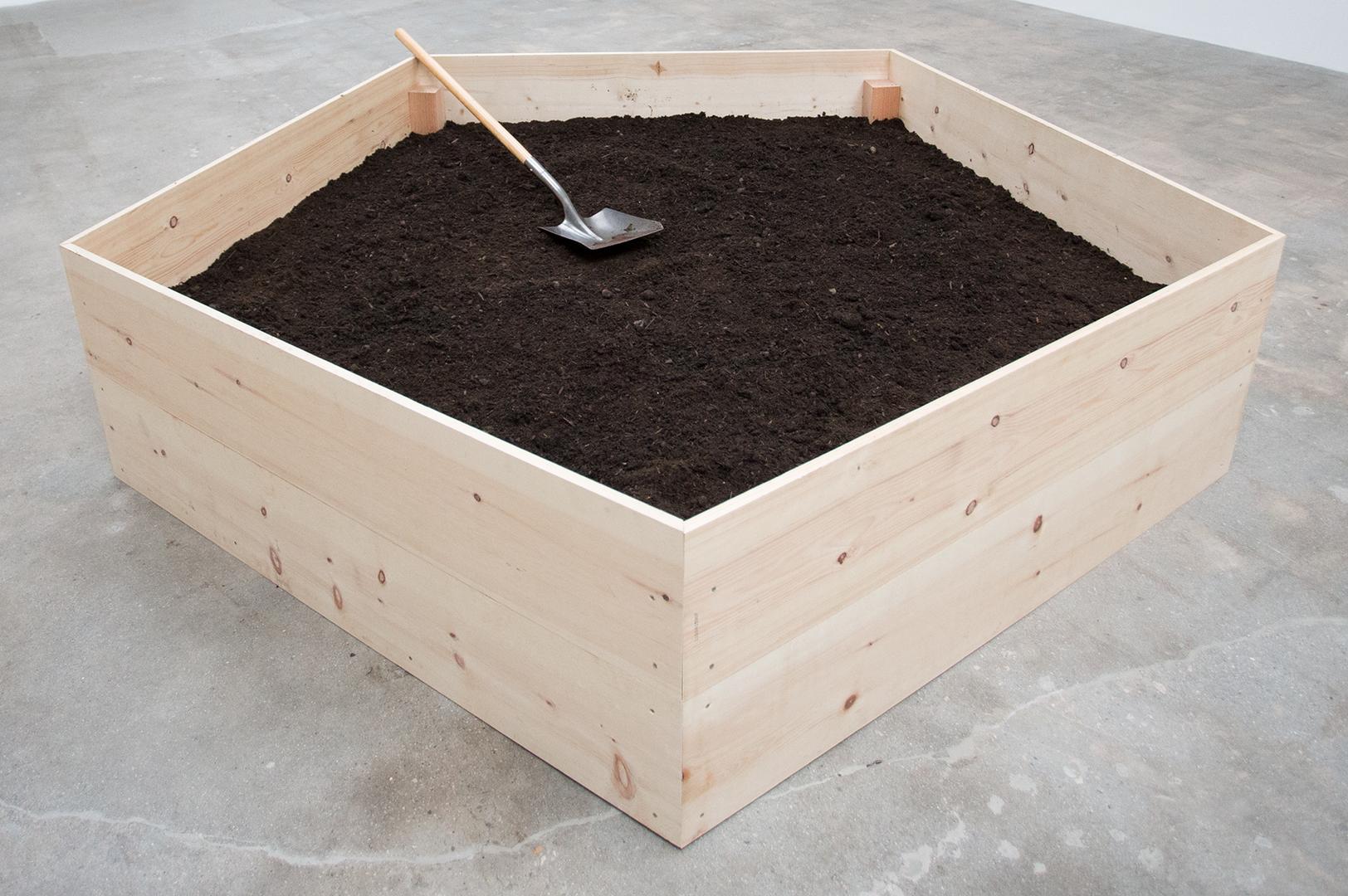 Composting in the Pentagon with Worm Tailings
