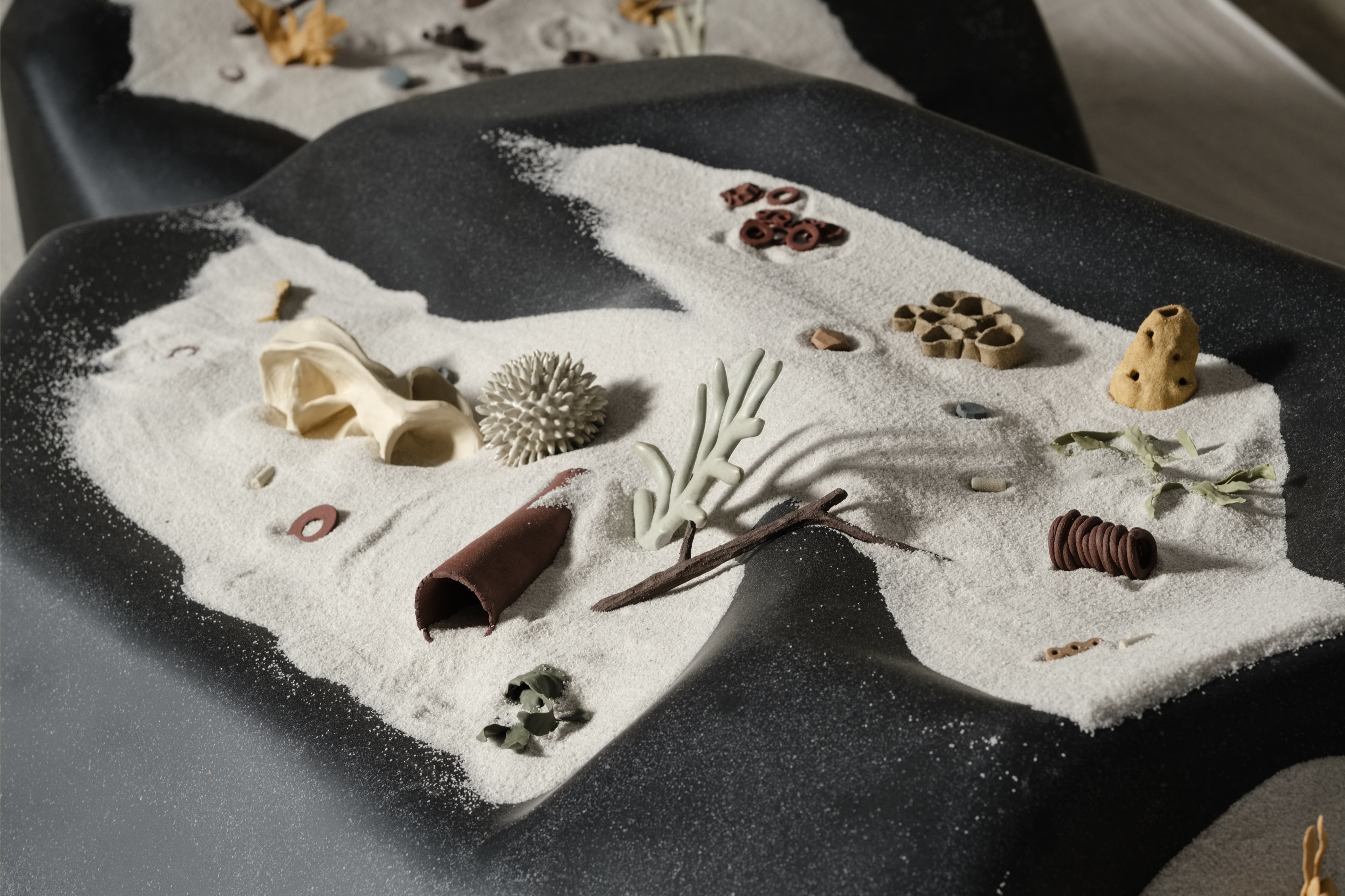 Things turn into stones, stones turn into sand 東西變石頭，石頭變成沙