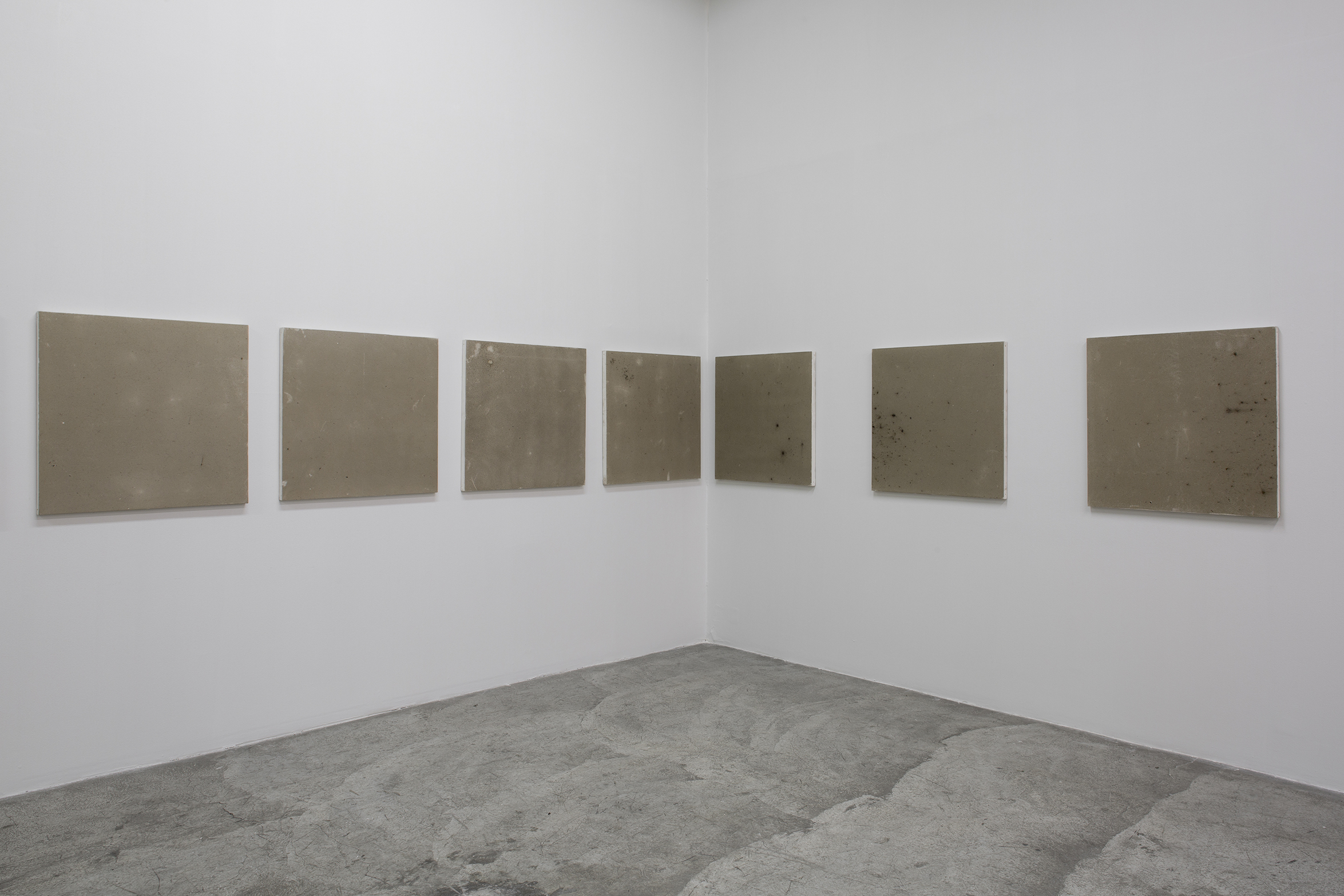 52 Canvases Exposed to Mexico City's Air