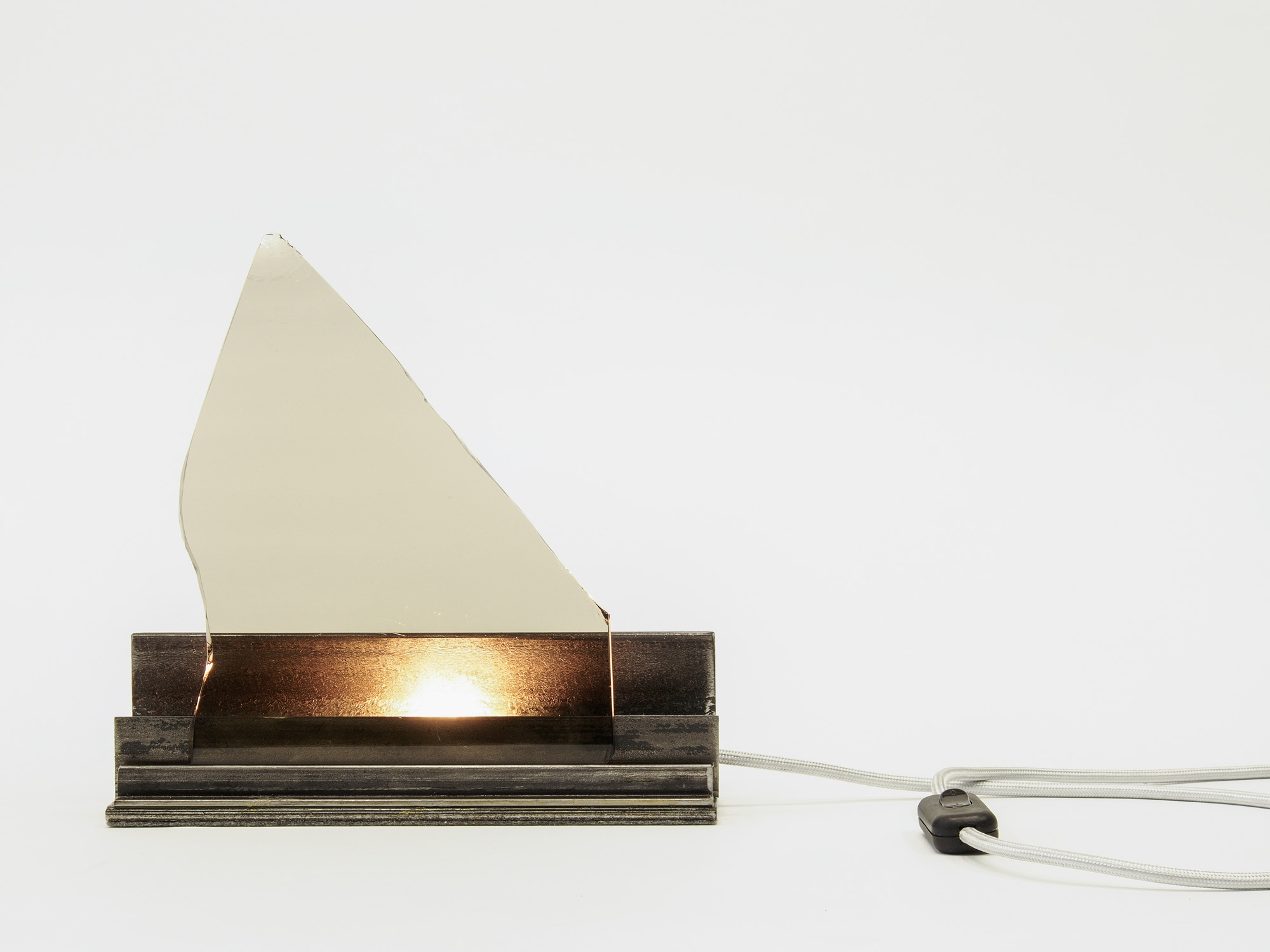 Over the mountain (Lamp 13)