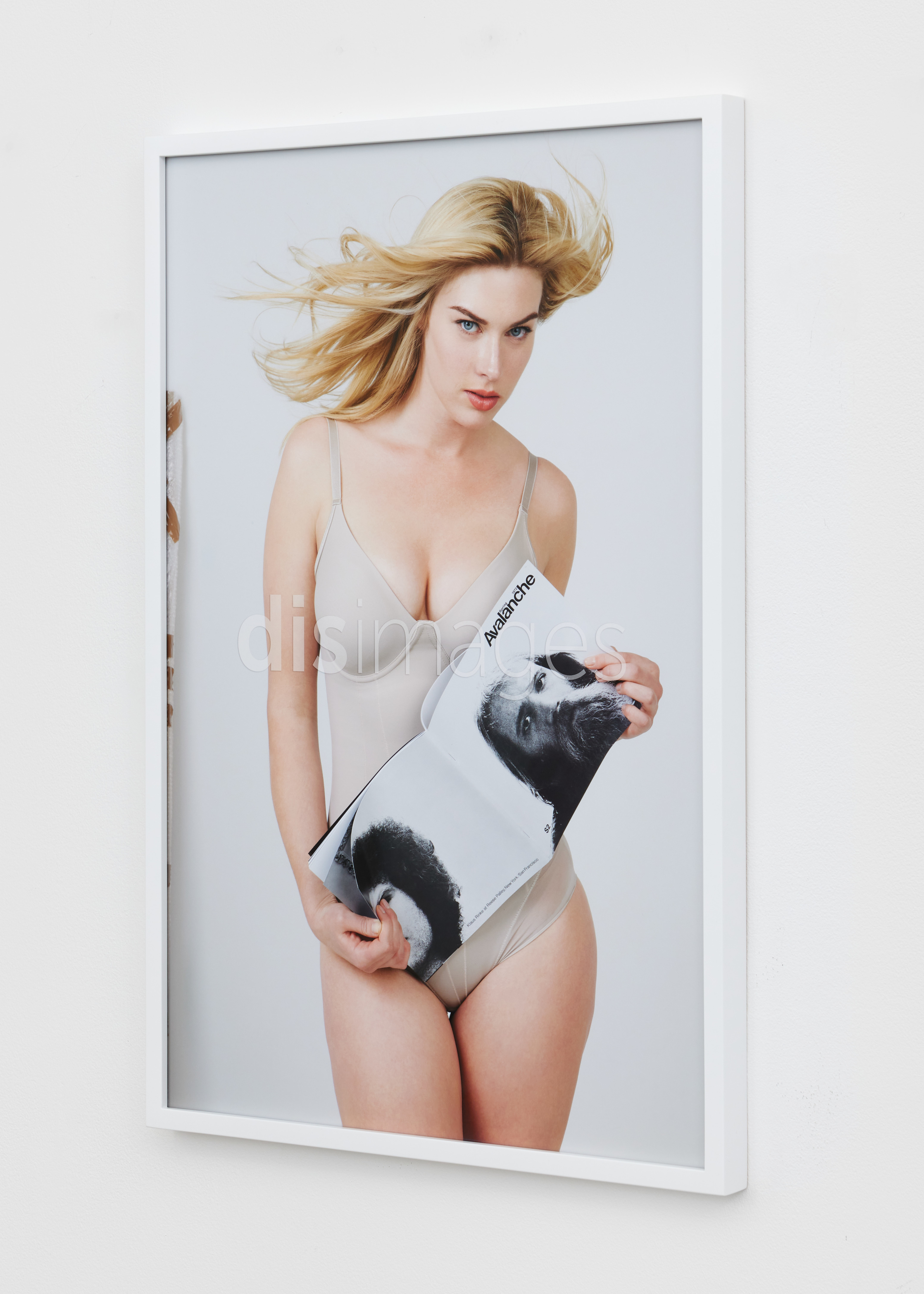 DISimages, Gallerinas (Tags: Body Shapers, Lawrence Weiner, Wind)