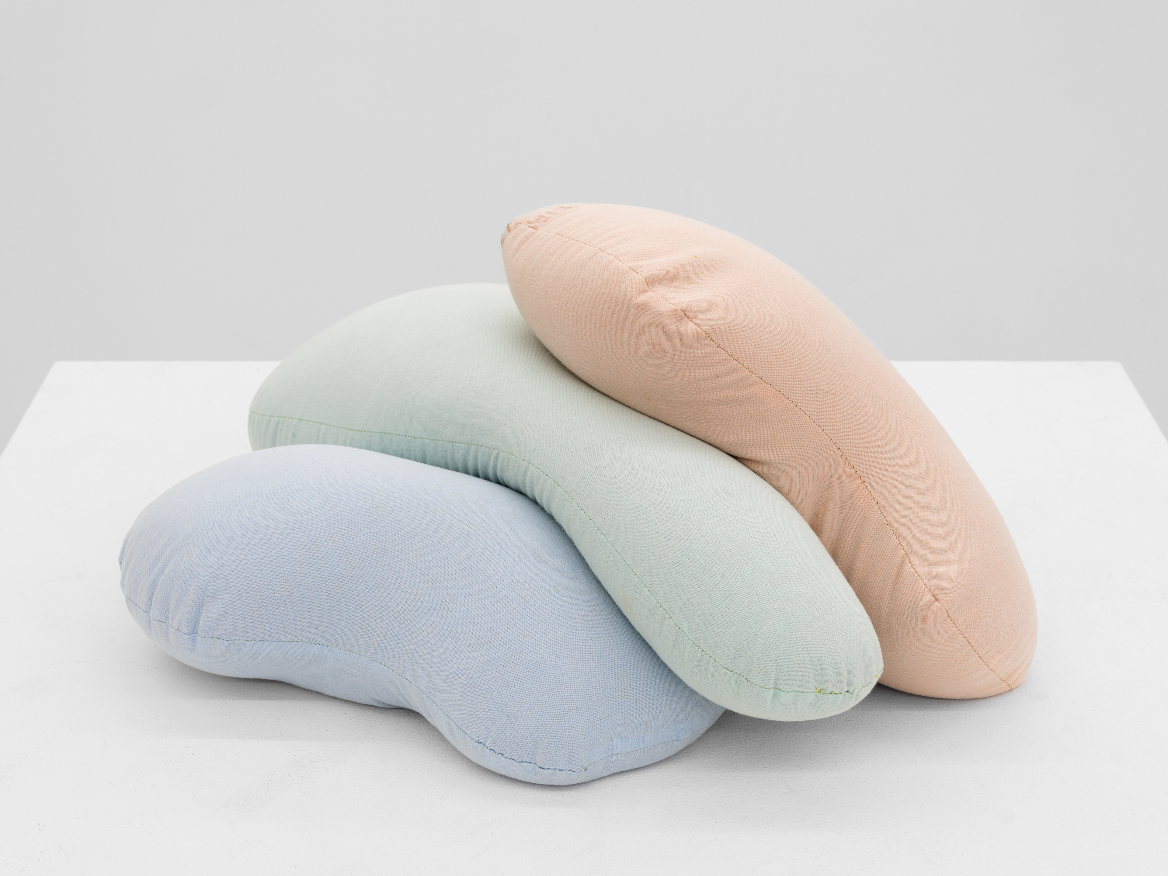 Les Câlins (rose, vert, bleu)