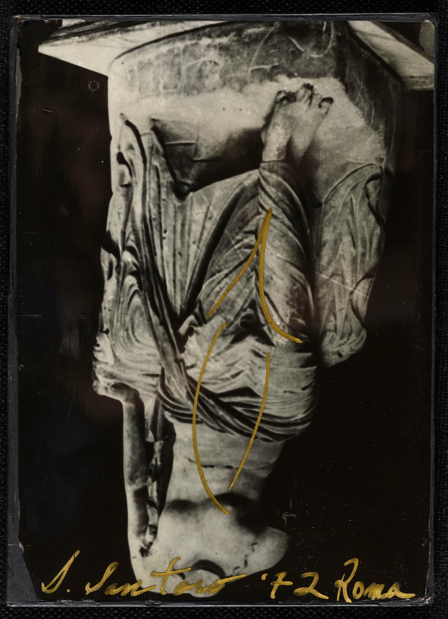 Statua Romana, Black Mirrors