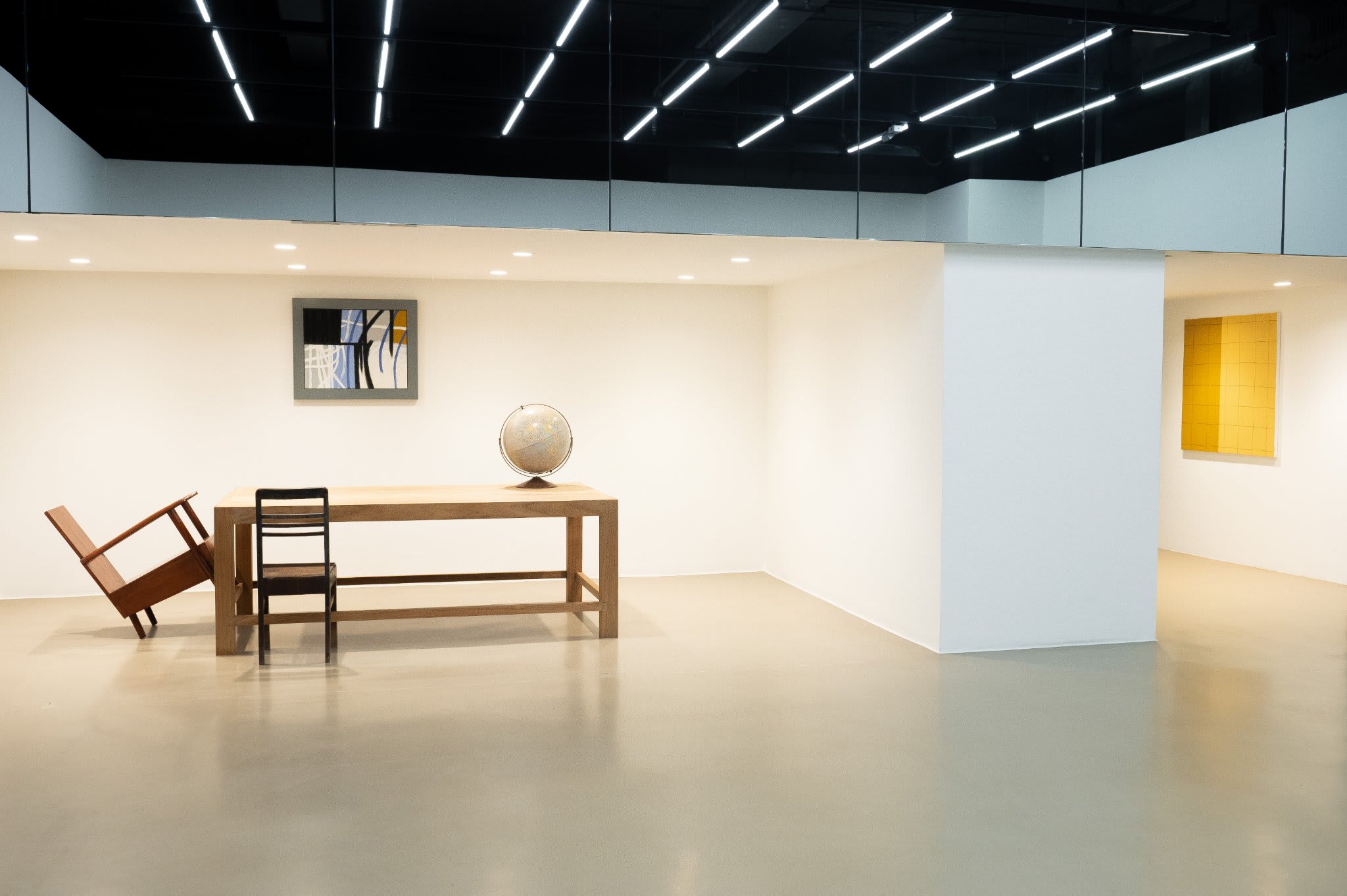 Nova Contemporary