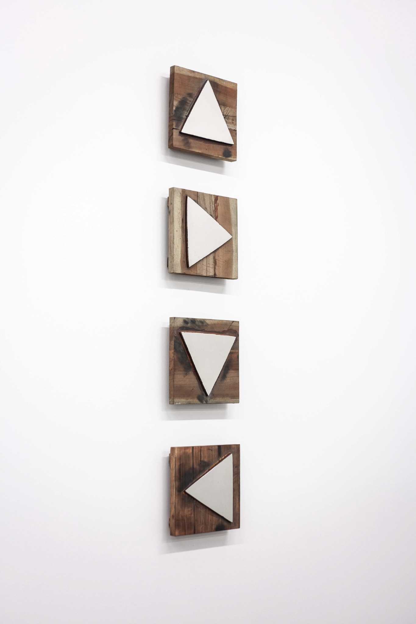 Kannadi (Four Triangles)