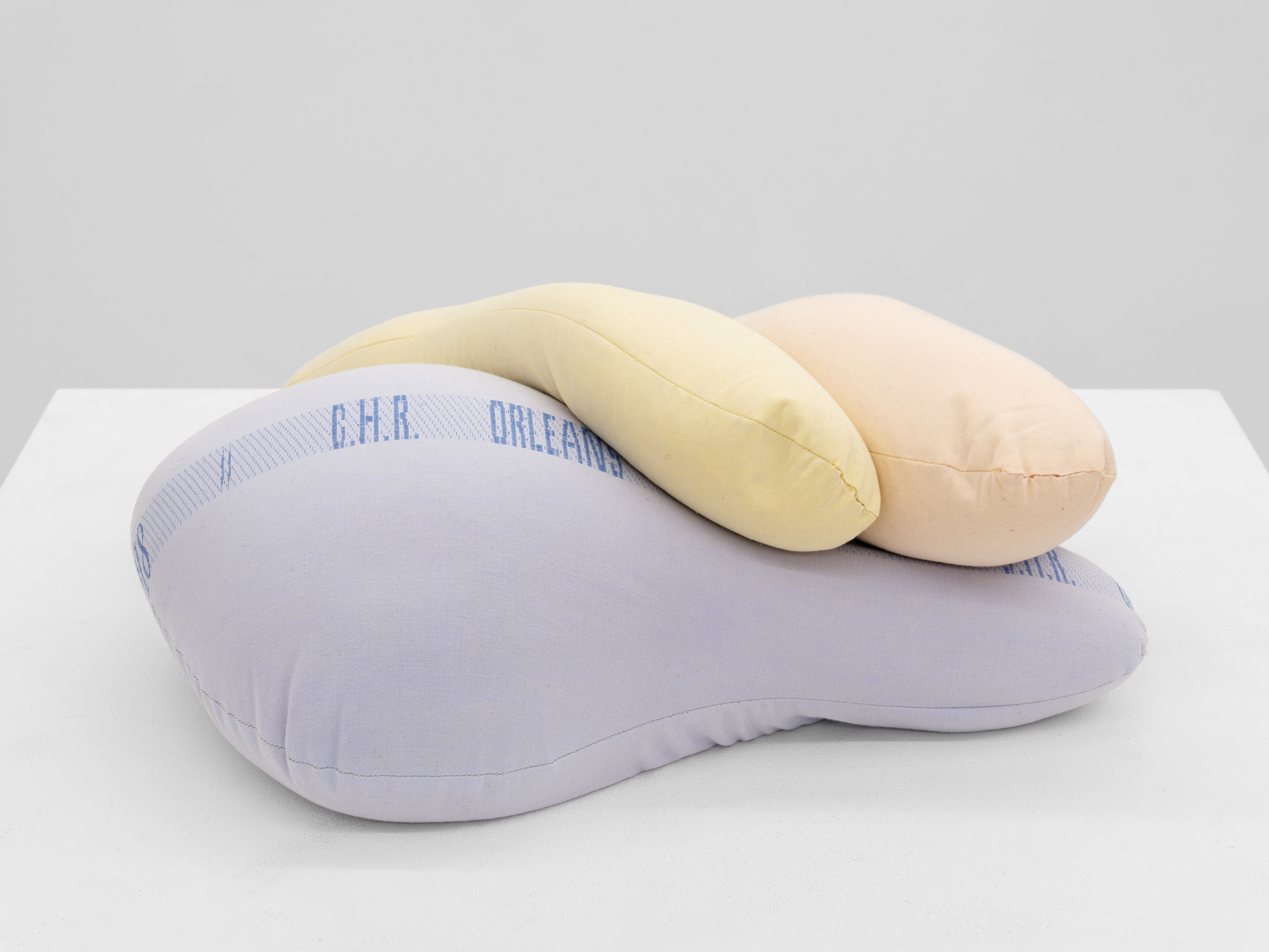 Les câlins (rose, jaune, bleu)