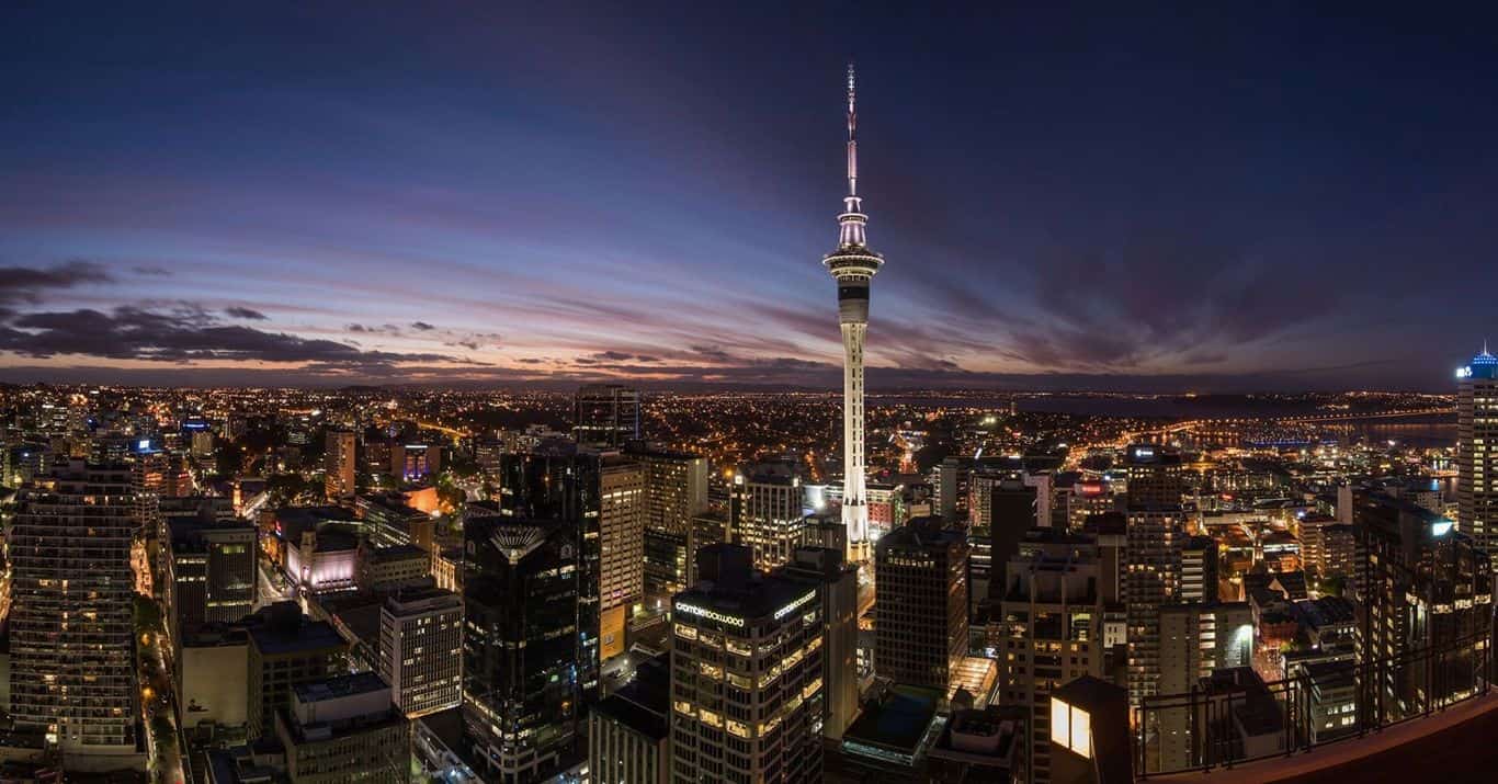   奥克兰天空塔夜景 
