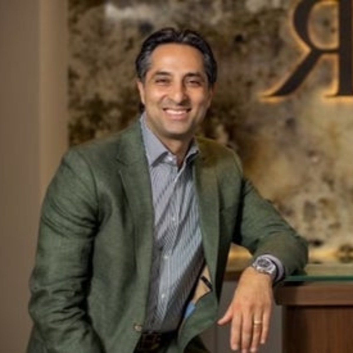 Dr. Brandon Richland