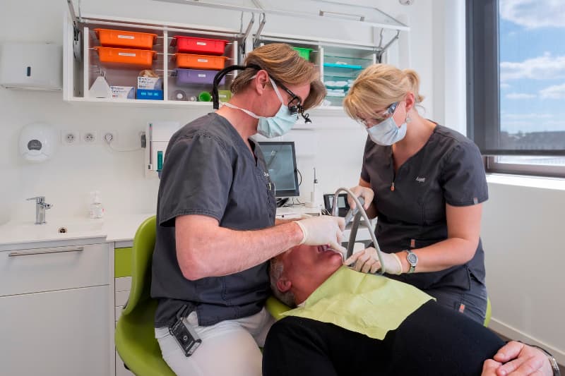 des Rives de l'Orne Implantologie et Parodontologie,