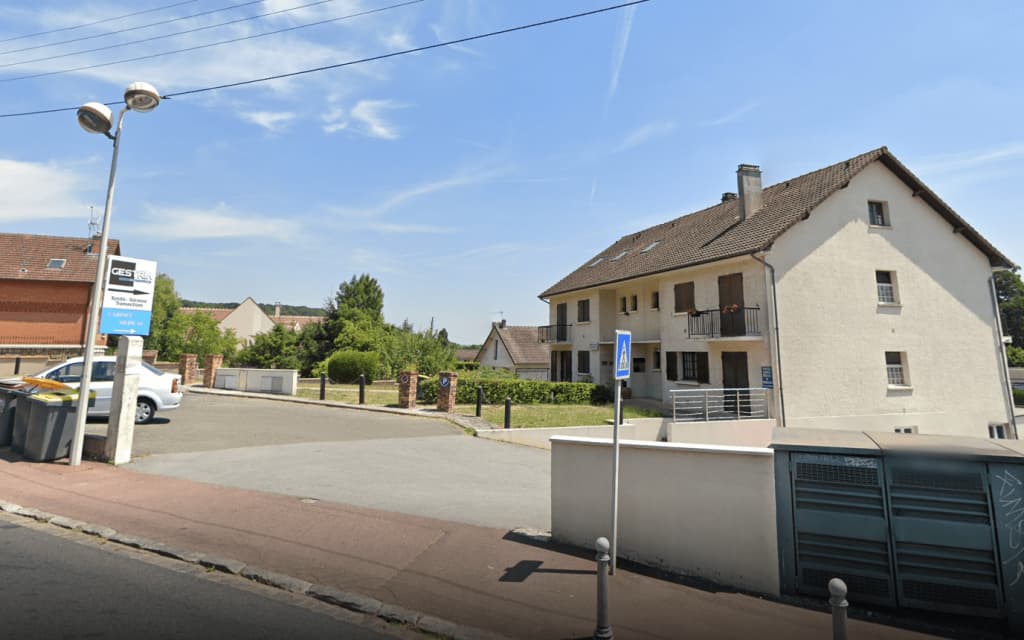 12 Rue De Versailles 78470 Saint Rémy Lès Chevreuse 12 Rue De Versailles 78470 Saint Rémy Lès Chevreuse