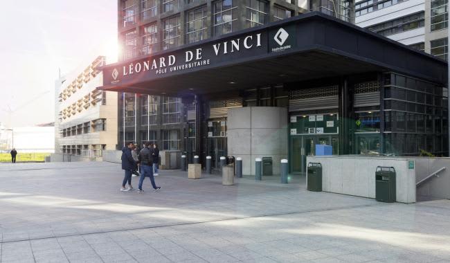 Centre De Vaccination Courbevoie Leonard De Vinci