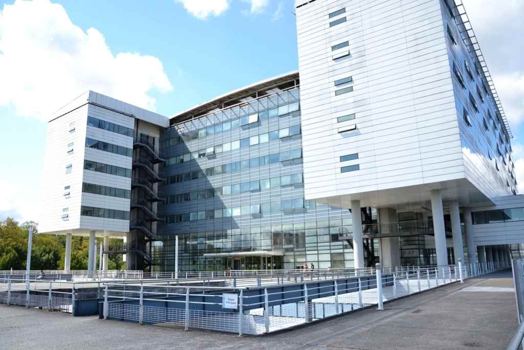 Centre Hospitalier François Quesnay (CHFQ) ManteslaJolie, Hôpital public à ManteslaJolie Centre Hospitalier François Quesnay (CHFQ) ManteslaJolie, Hôpital public à ManteslaJolie