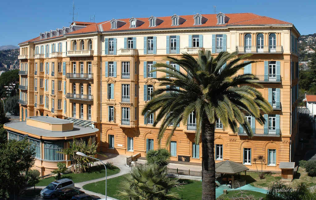 CHU de Nice, Hôpital public à