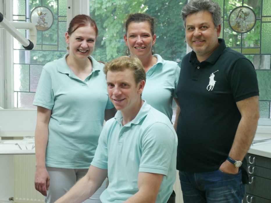 Bastian Pandura Zahnarzt In Berlin Termin Online Buchen