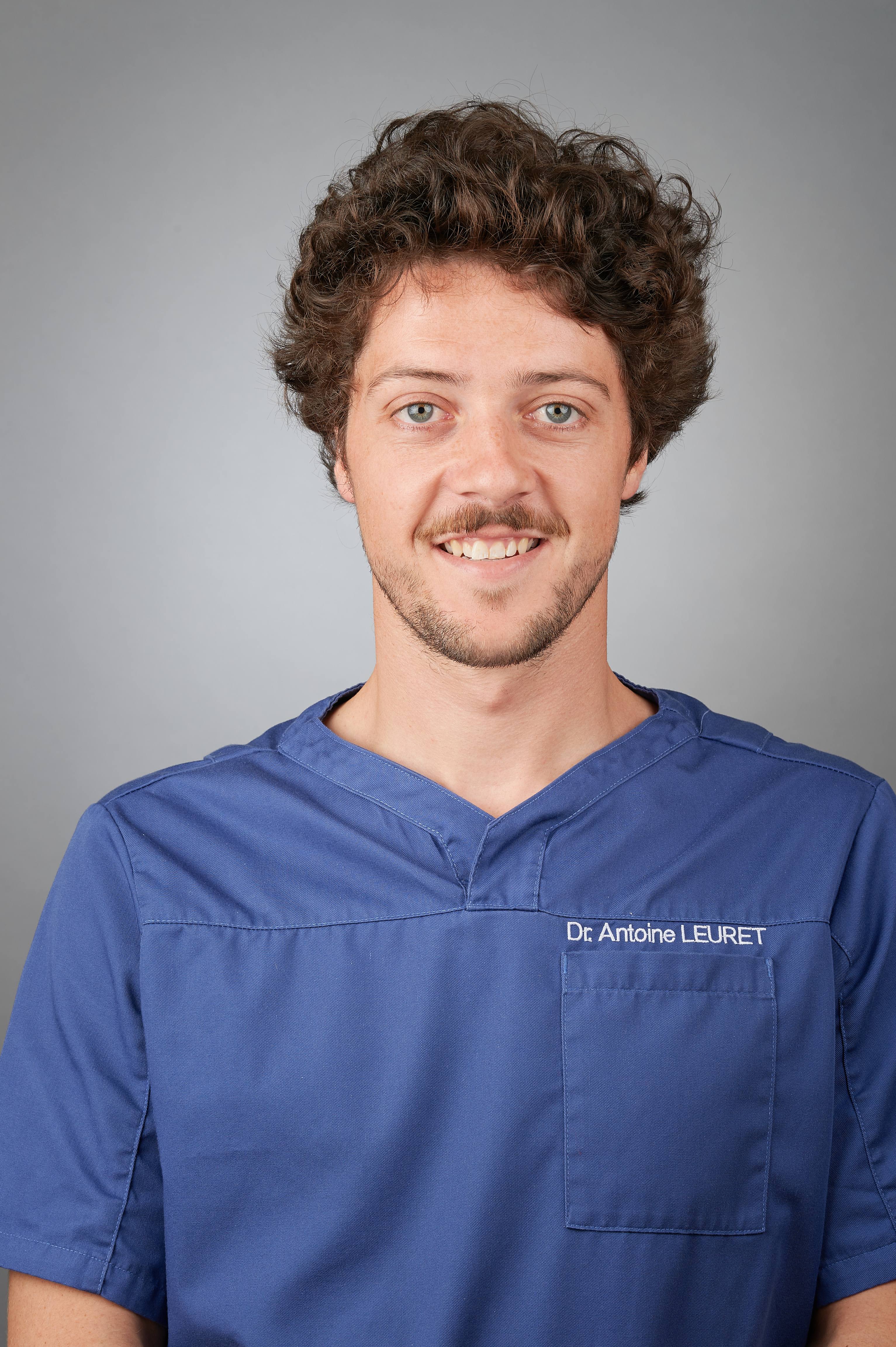 Urgence Dentaire Xavier Arnozan  . His Most Important Works Concern Vomiting, Eruptive Fever, Polyuria And Albuminuria.