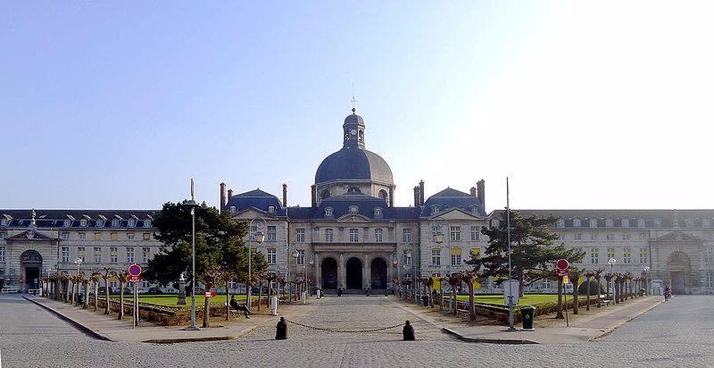 Hôpitaux Universitaires Pitié Salpêtrière Urgences Dentaires Paris